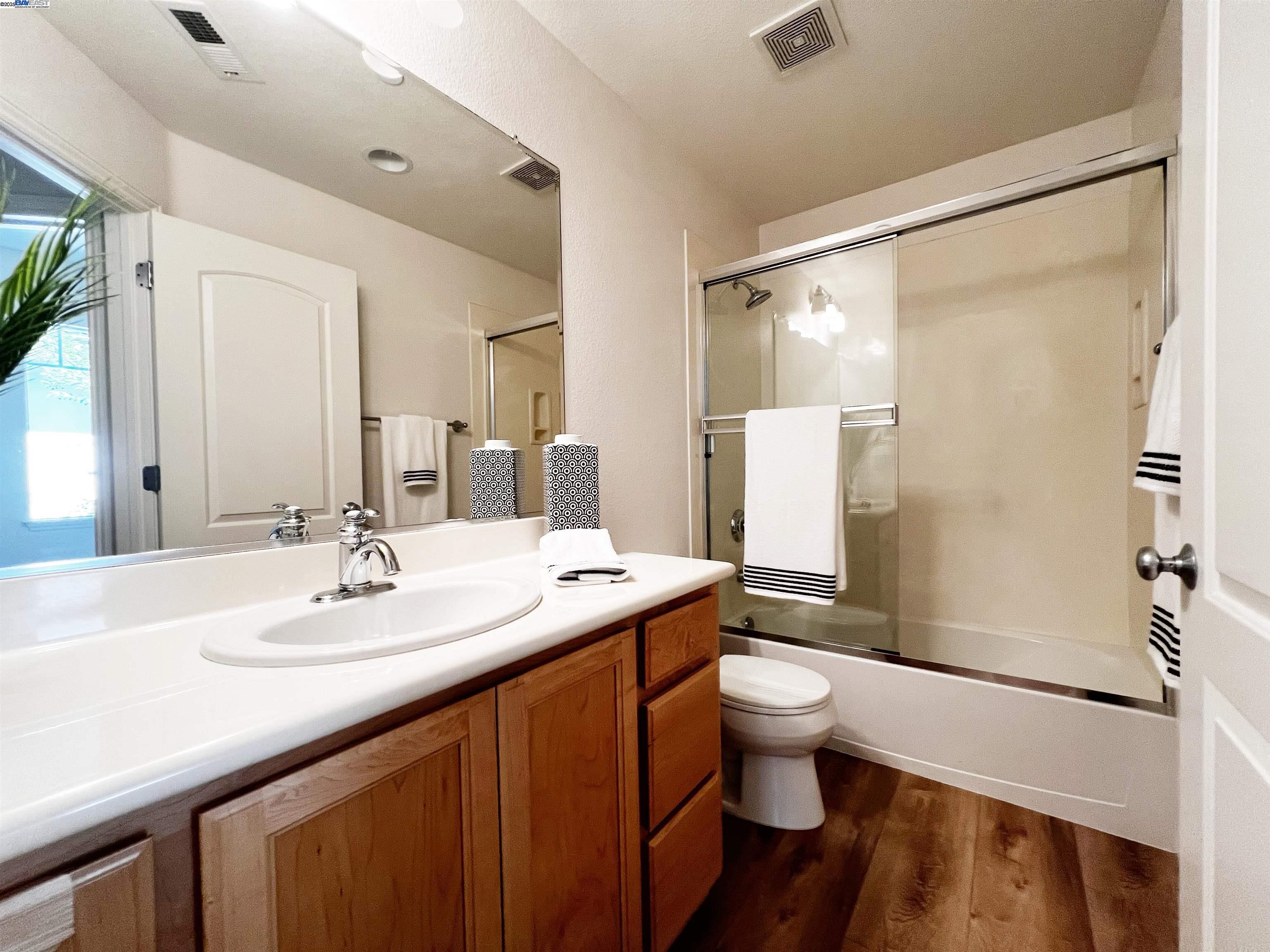 Detail Gallery Image 41 of 52 For 49031 Woodgrove Cmn, Fremont,  CA 94539 - 3 Beds | 2/1 Baths