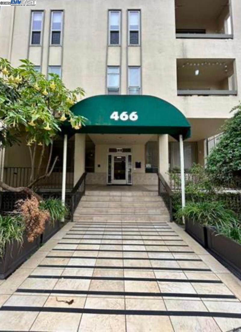 More Details about MLS # 41096040 : 466 CRESCENT AVE # 321