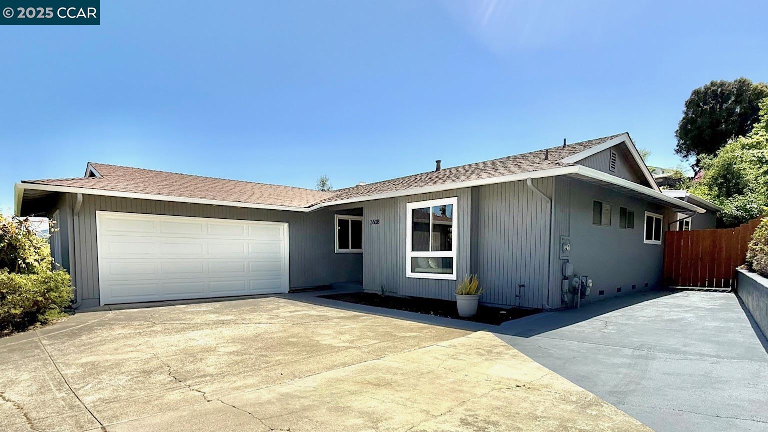 Detail Gallery Image 3 of 60 For 3608 Victor St., Pinole,  CA 94564 - 4 Beds | 2 Baths