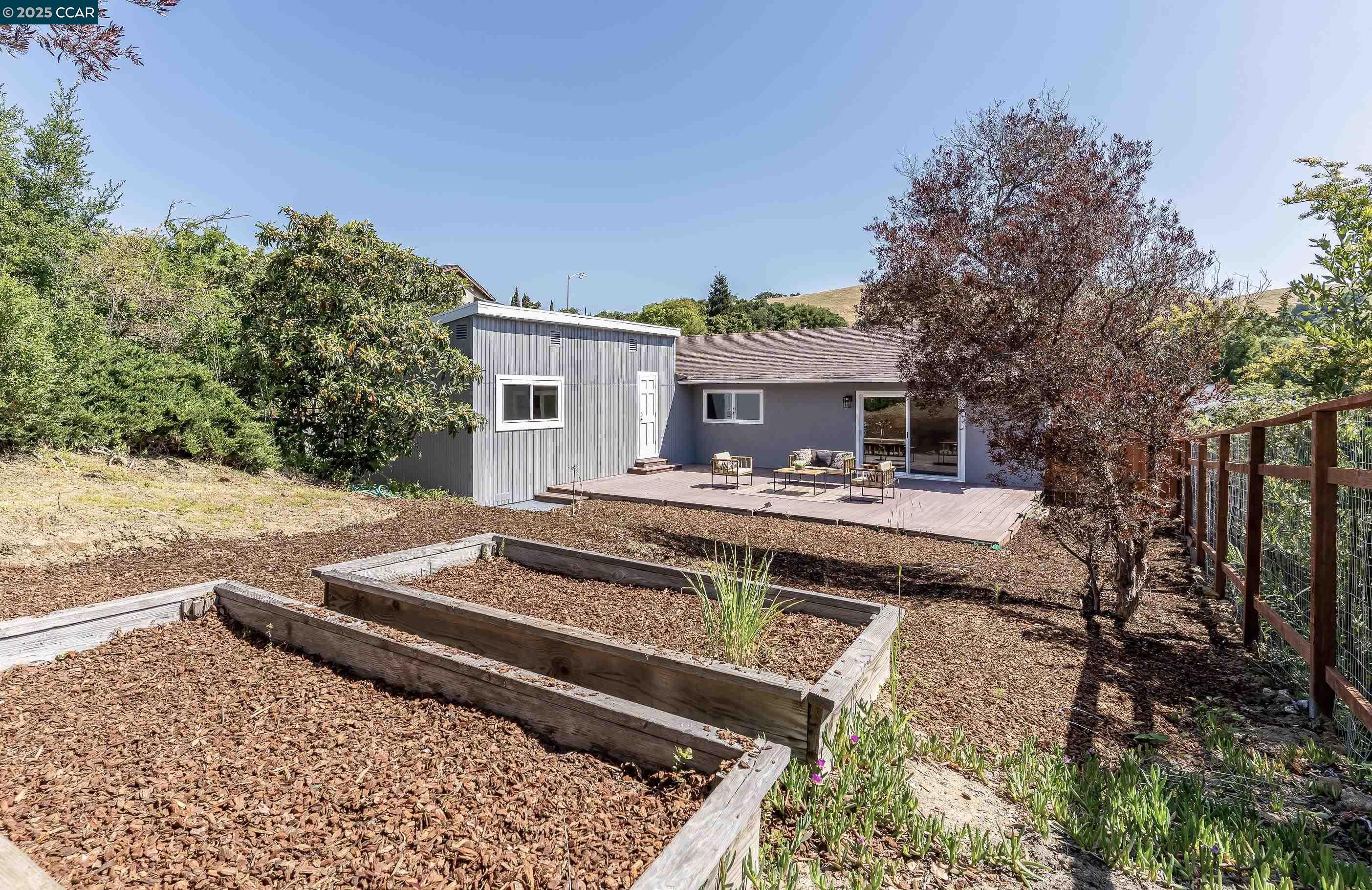Detail Gallery Image 46 of 60 For 3608 Victor St., Pinole,  CA 94564 - 4 Beds | 2 Baths