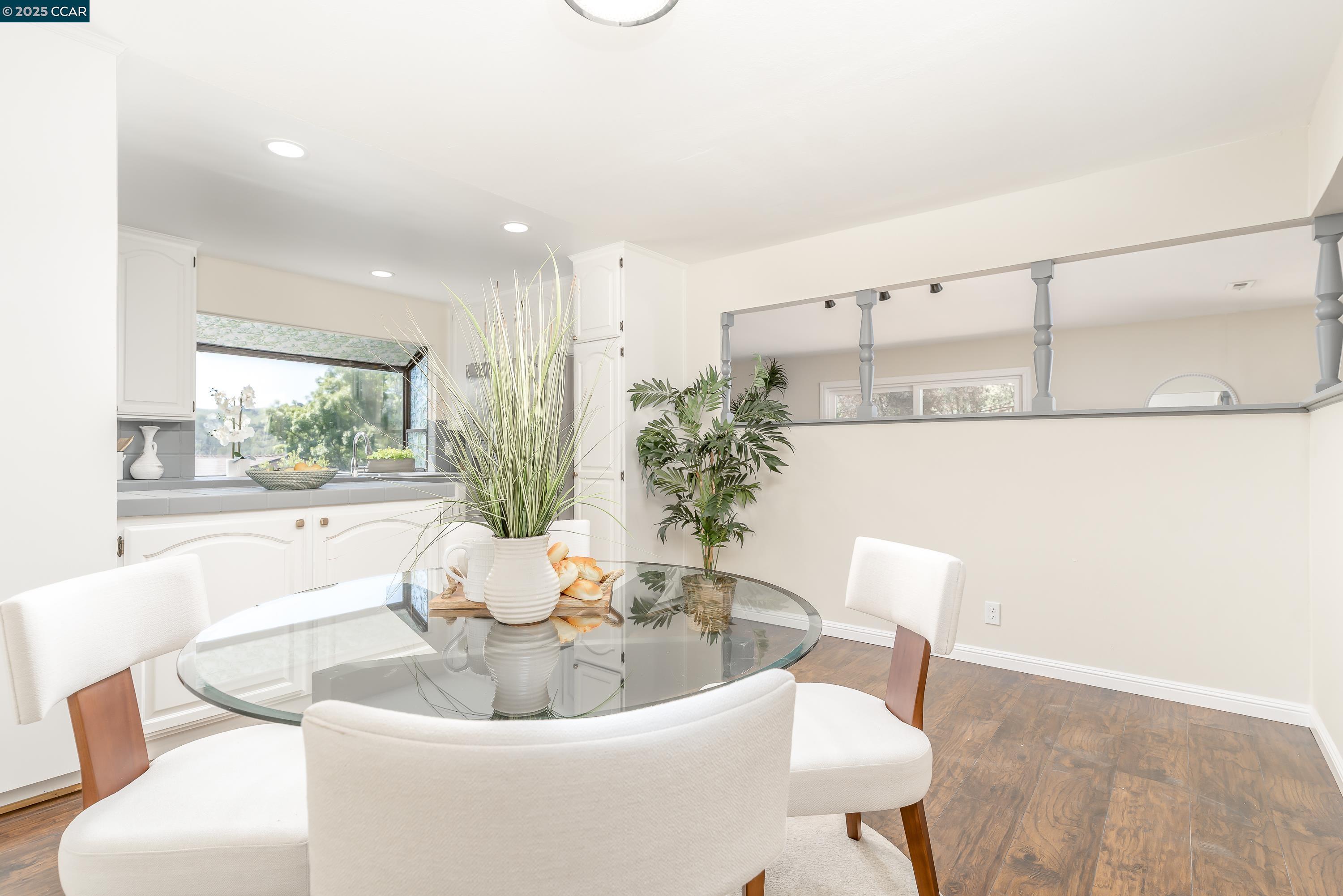 Detail Gallery Image 8 of 60 For 3608 Victor St., Pinole,  CA 94564 - 4 Beds | 2 Baths