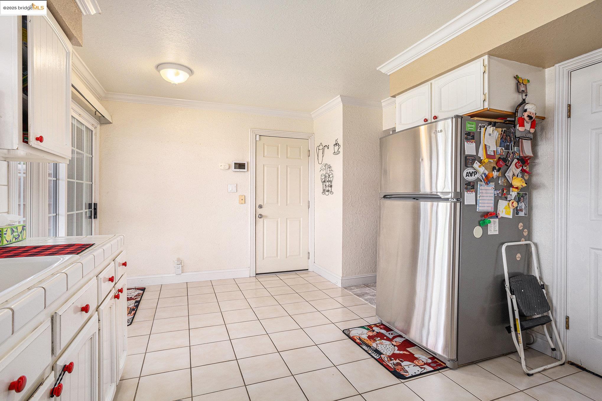 Detail Gallery Image 21 of 33 For 117 S Lake Dr, Antioch,  CA 94509 - 3 Beds | 2/1 Baths