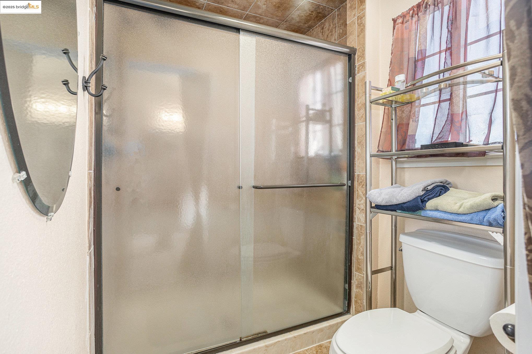 Detail Gallery Image 28 of 33 For 117 S Lake Dr, Antioch,  CA 94509 - 3 Beds | 2/1 Baths
