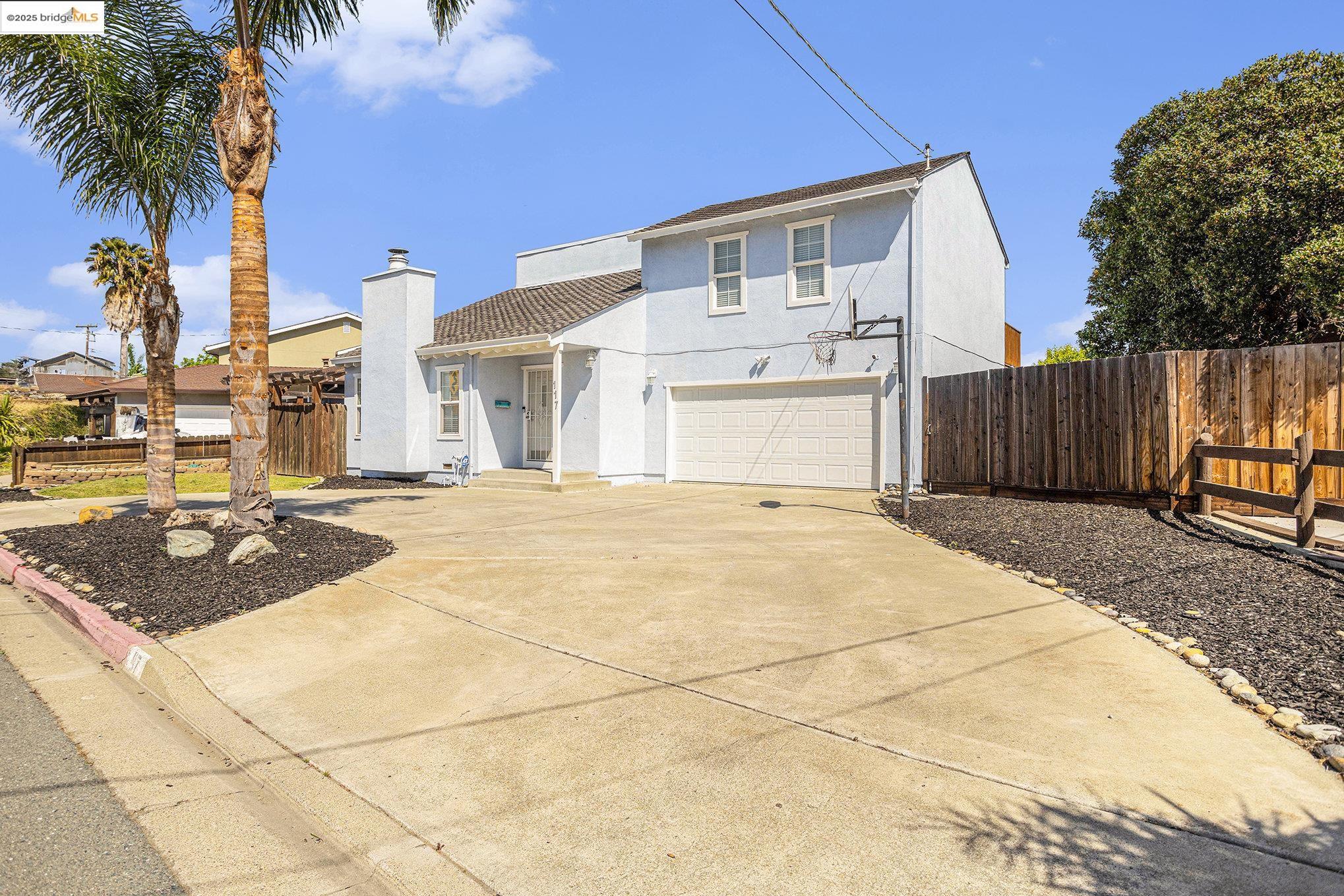 Detail Gallery Image 4 of 33 For 117 S Lake Dr, Antioch,  CA 94509 - 3 Beds | 2/1 Baths