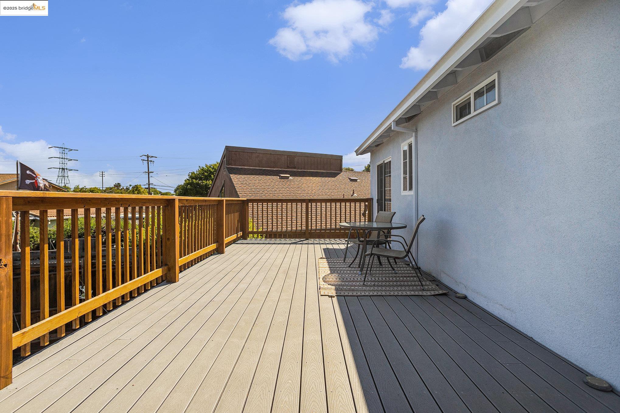 Detail Gallery Image 7 of 33 For 117 S Lake Dr, Antioch,  CA 94509 - 3 Beds | 2/1 Baths