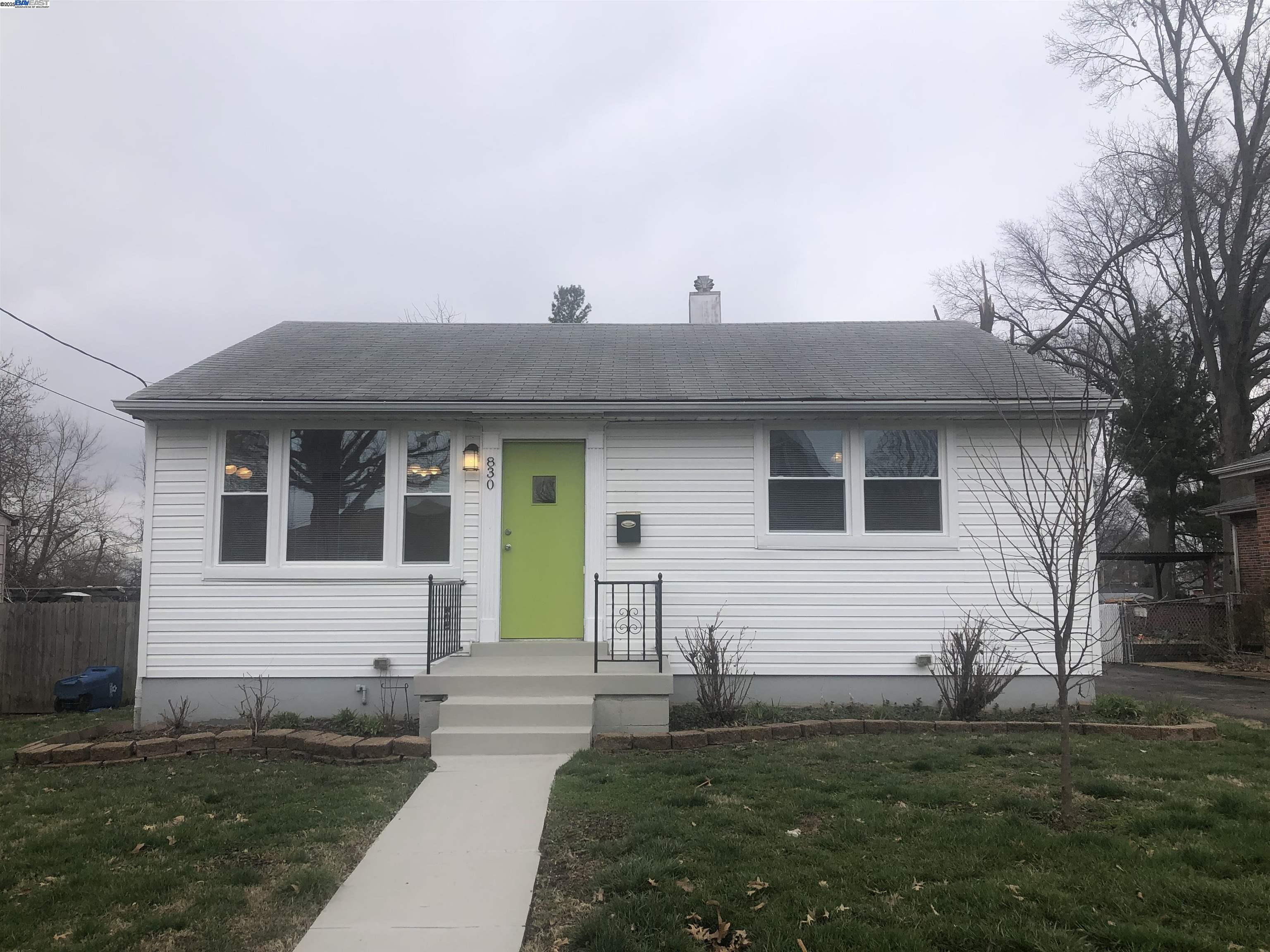 830 Zeiss Ave, Woodland, Missouri 63125, 2 Bedrooms Bedrooms, 5 Rooms Rooms,1 BathroomBathrooms,Residential Lease,For Rent,830 Zeiss Ave,41096049