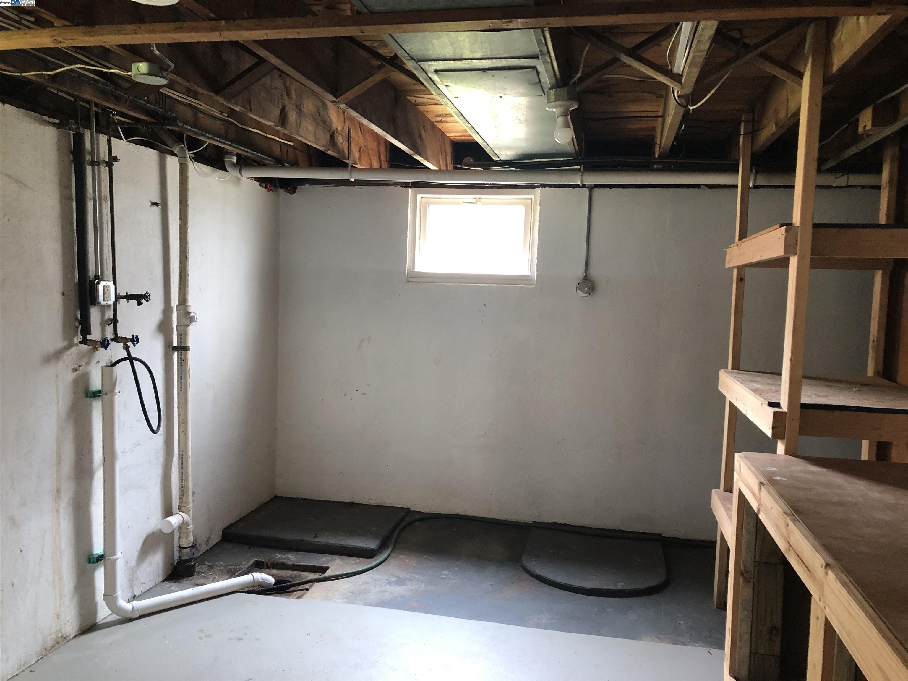 830 Zeiss Ave, Woodland, Missouri 63125, 2 Bedrooms Bedrooms, 5 Rooms Rooms,1 BathroomBathrooms,Residential Lease,For Rent,830 Zeiss Ave,41096049