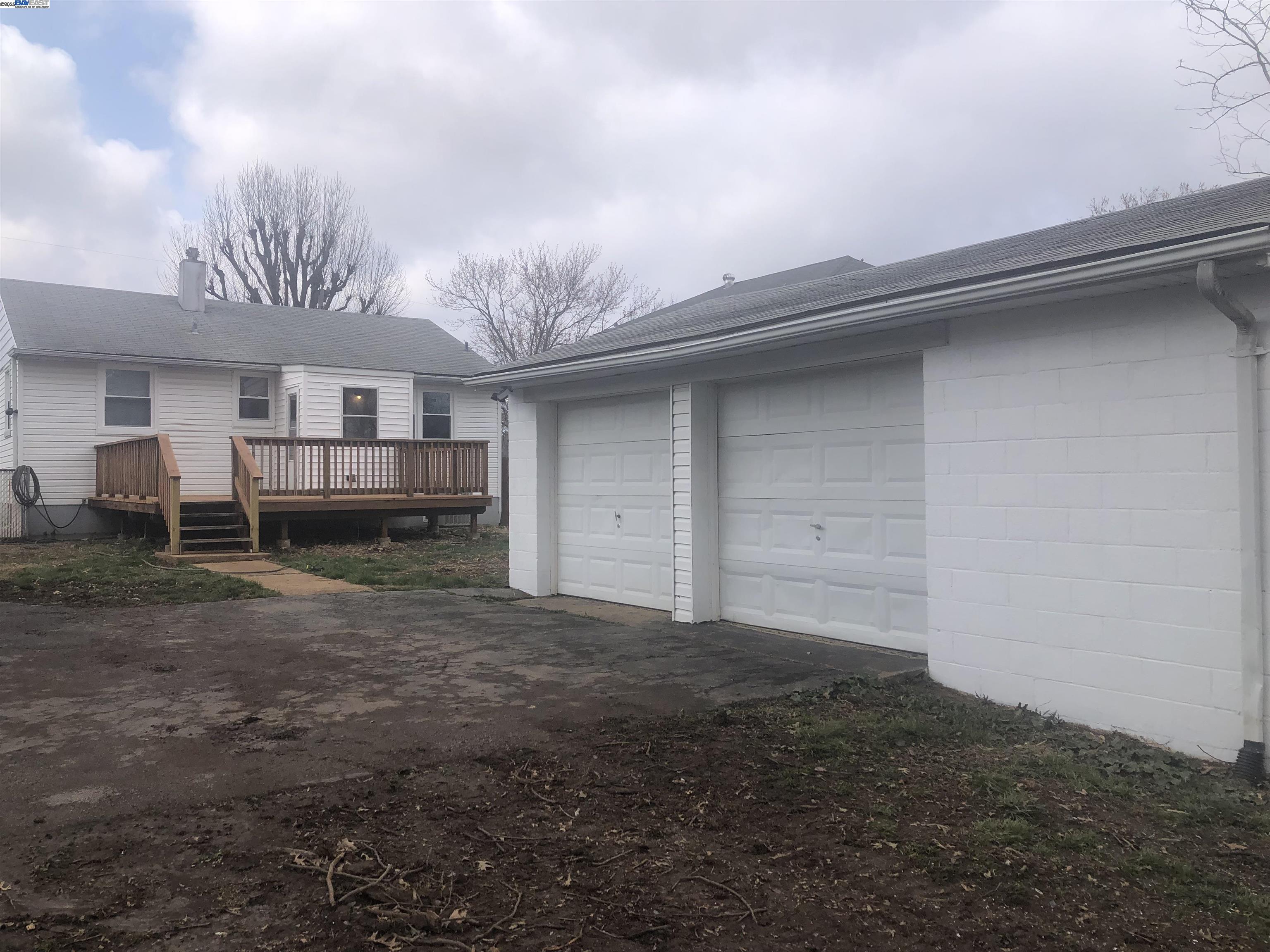 830 Zeiss Ave, Woodland, Missouri 63125, 2 Bedrooms Bedrooms, 5 Rooms Rooms,1 BathroomBathrooms,Residential Lease,For Rent,830 Zeiss Ave,41096049