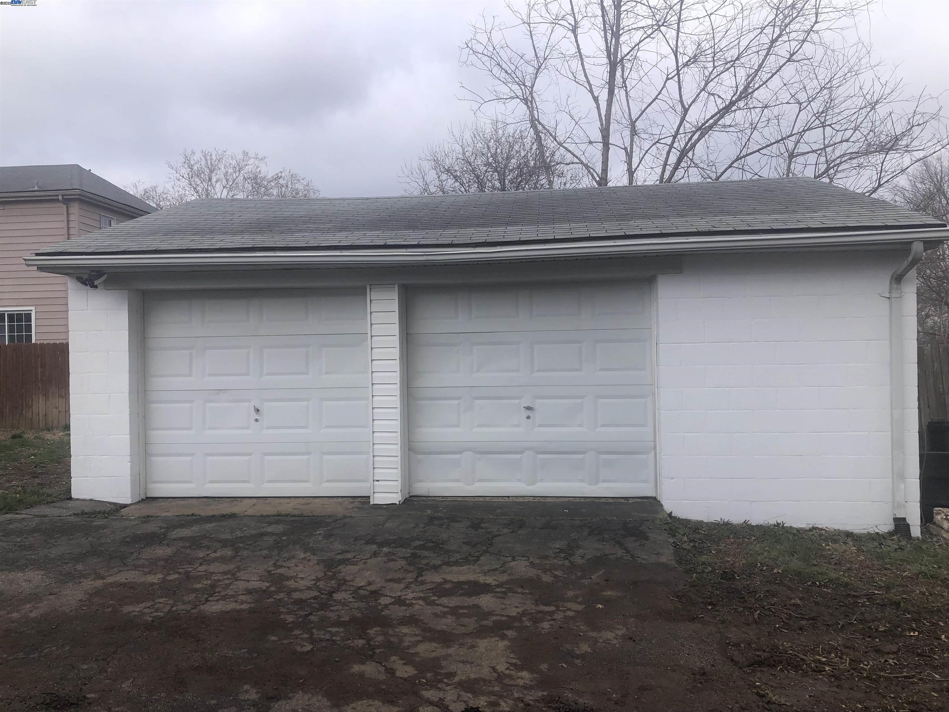 830 Zeiss Ave, Woodland, Missouri 63125, 2 Bedrooms Bedrooms, 5 Rooms Rooms,1 BathroomBathrooms,Residential Lease,For Rent,830 Zeiss Ave,41096049