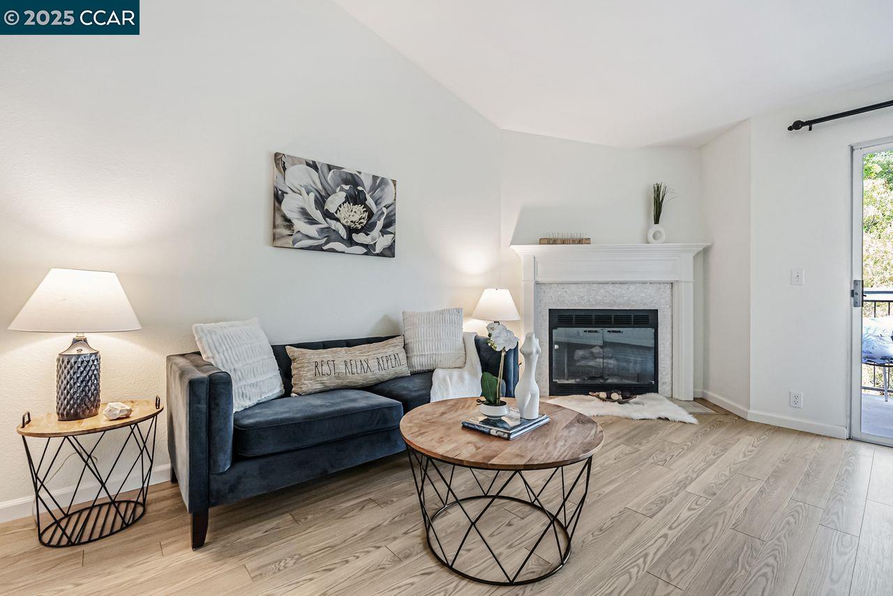 Photo #2: 41096057 Listing 