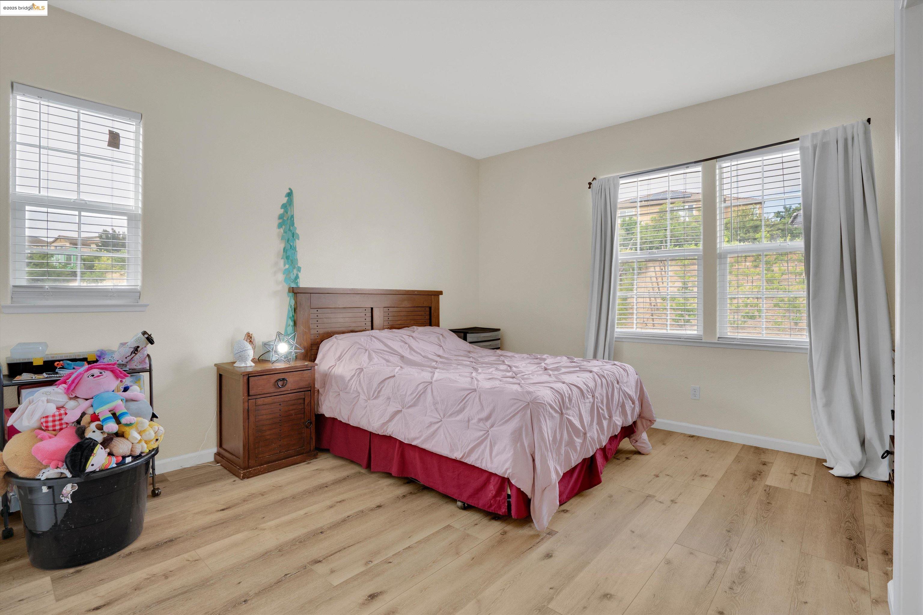 Detail Gallery Image 21 of 30 For 4622 Imperial St, Antioch,  CA 94531 - 5 Beds | 3/1 Baths