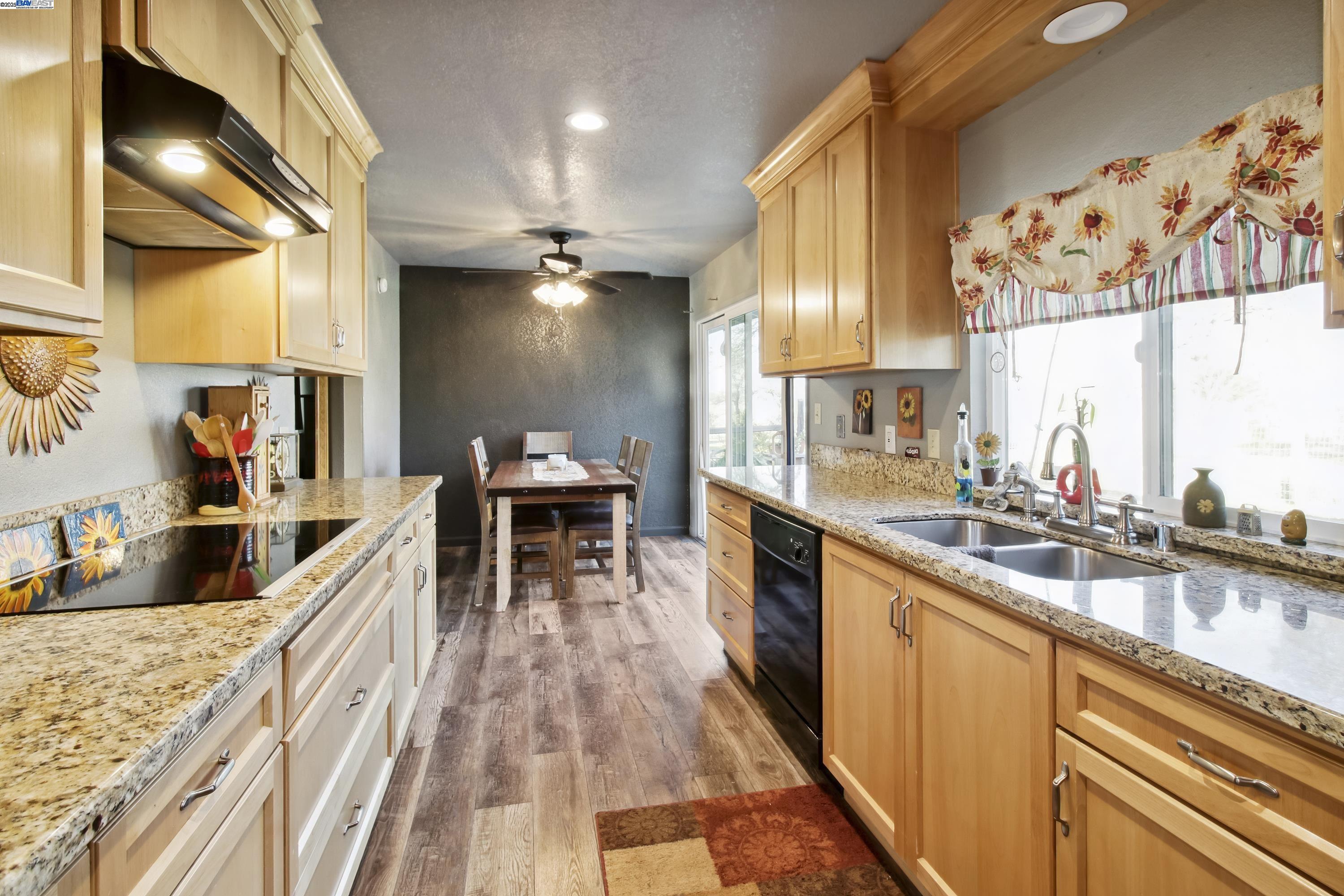Detail Gallery Image 7 of 60 For 15828 Barney Rd, Plymouth,  CA 95669 - 3 Beds | 3 Baths