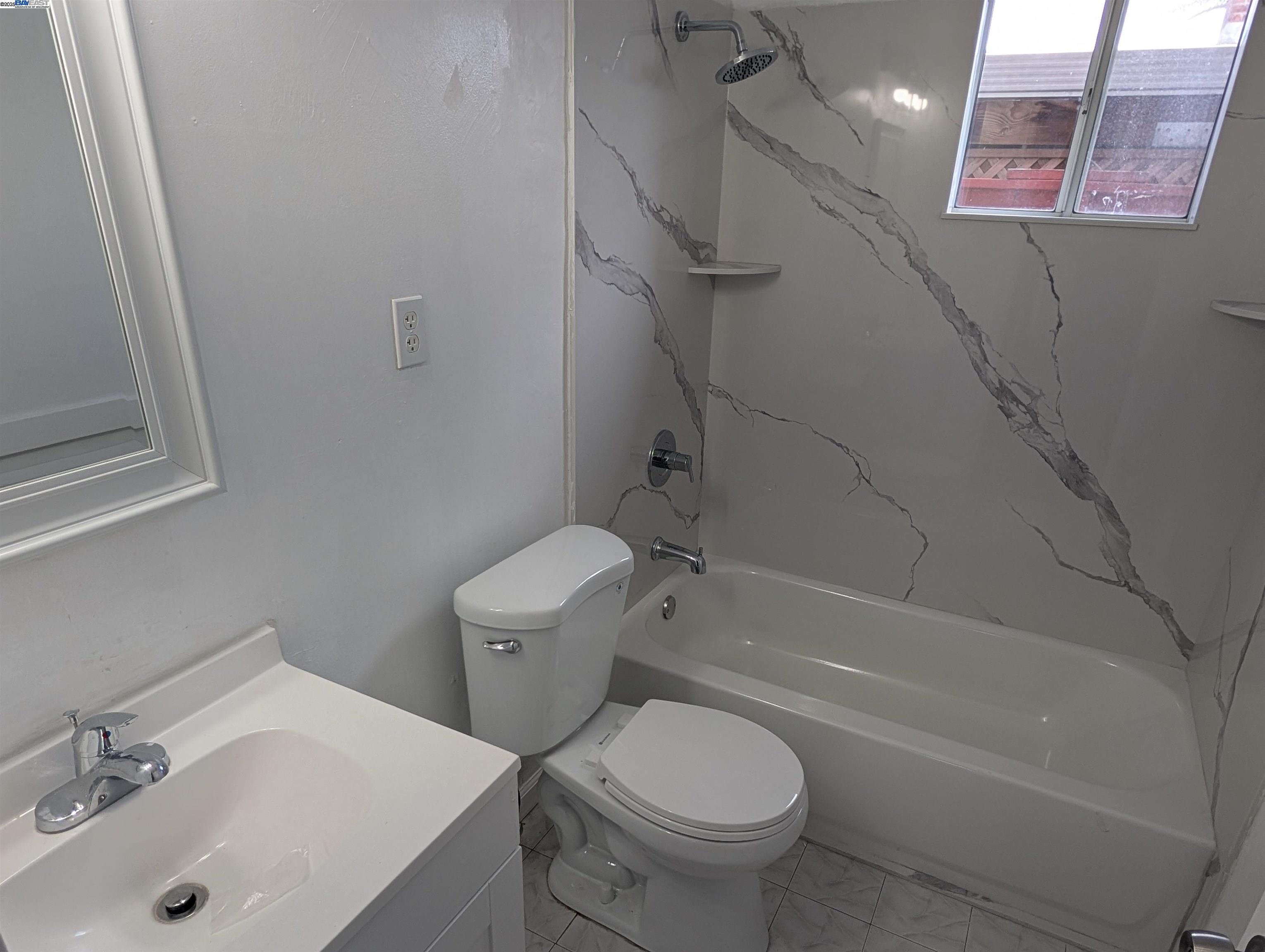 Detail Gallery Image 12 of 12 For 27568 Gainesville Ave, Hayward,  CA 94545 - 5 Beds | 2 Baths