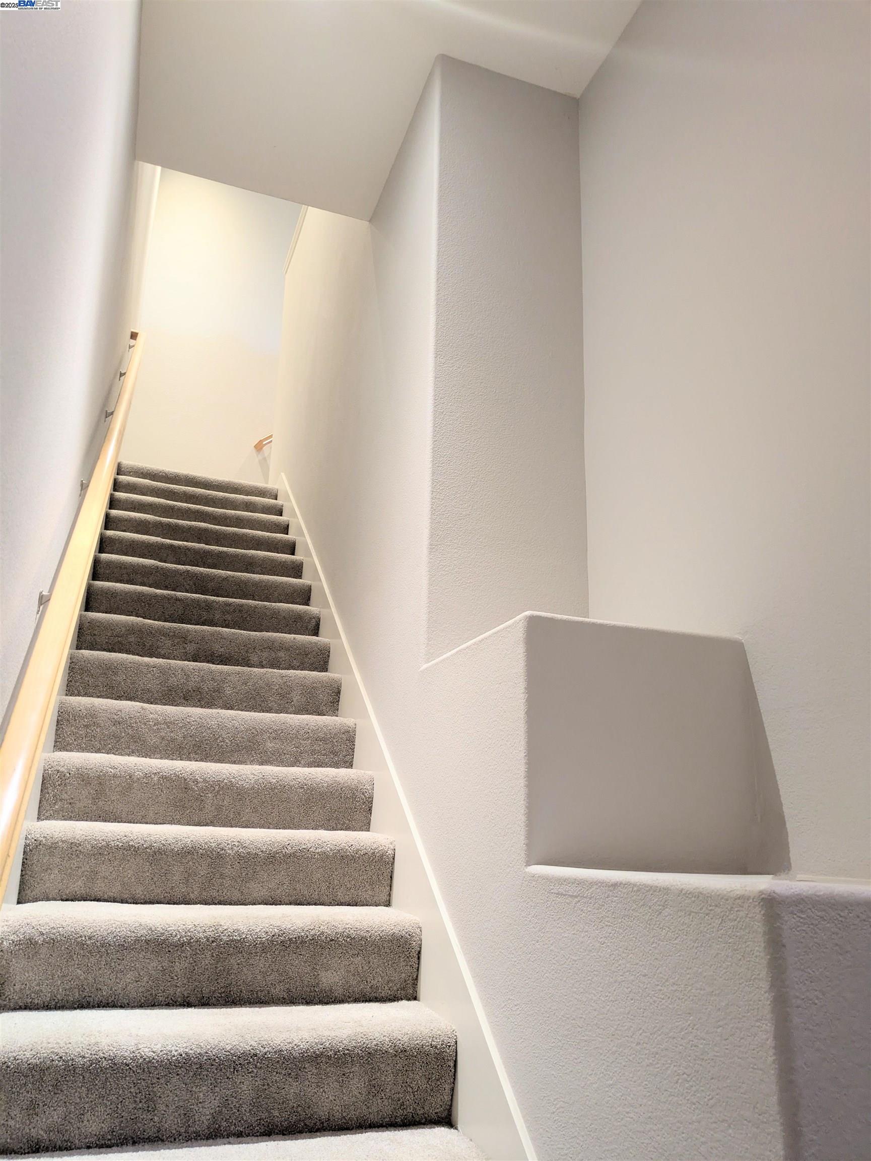 Detail Gallery Image 15 of 19 For 1948 Railroad Ave #104,  Livermore,  CA 94550 - 3 Beds | 2 Baths