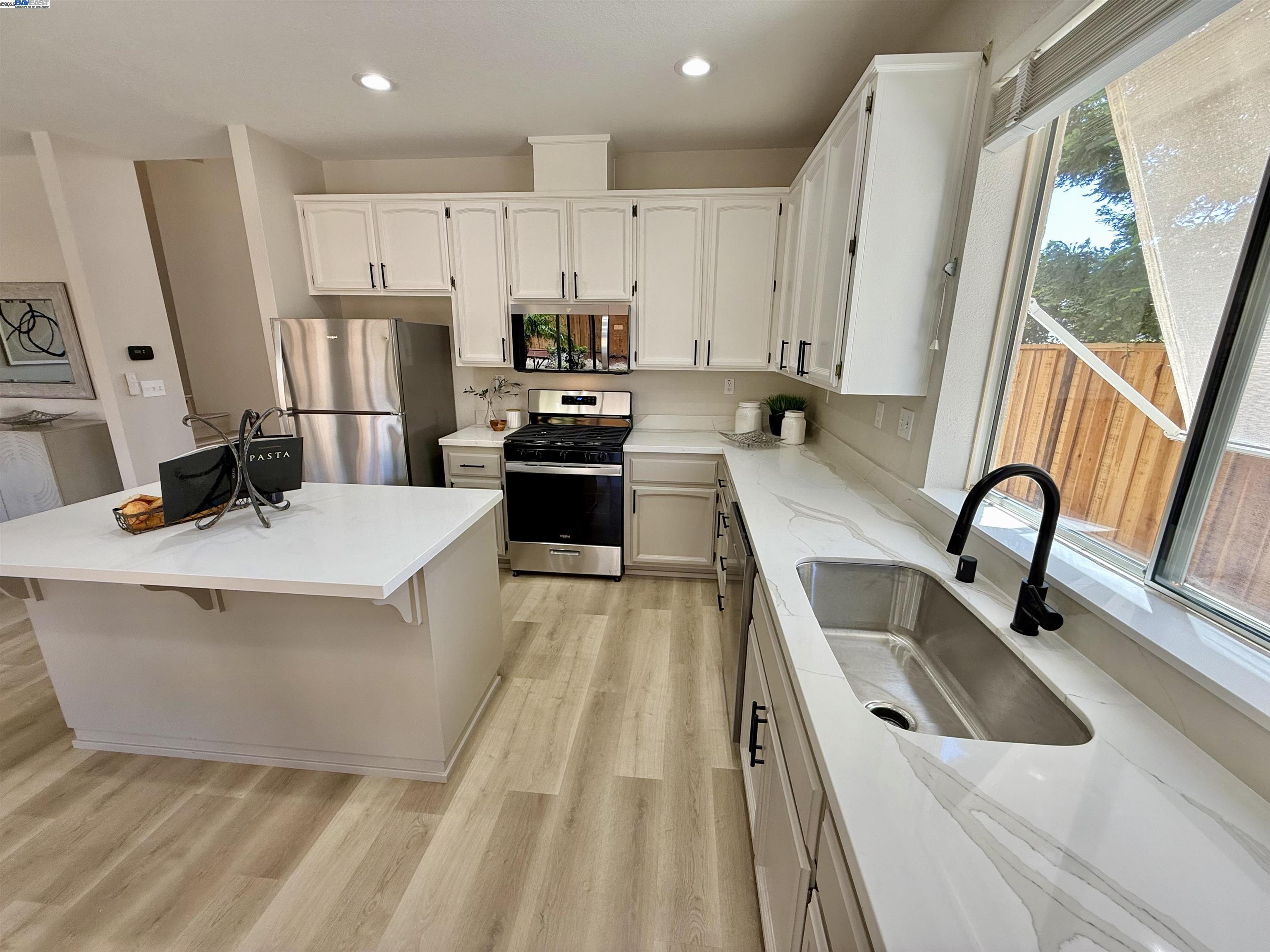 Detail Gallery Image 16 of 55 For 825 Hollowbrook Dr, Brentwood,  CA 94513 - 4 Beds | 3 Baths