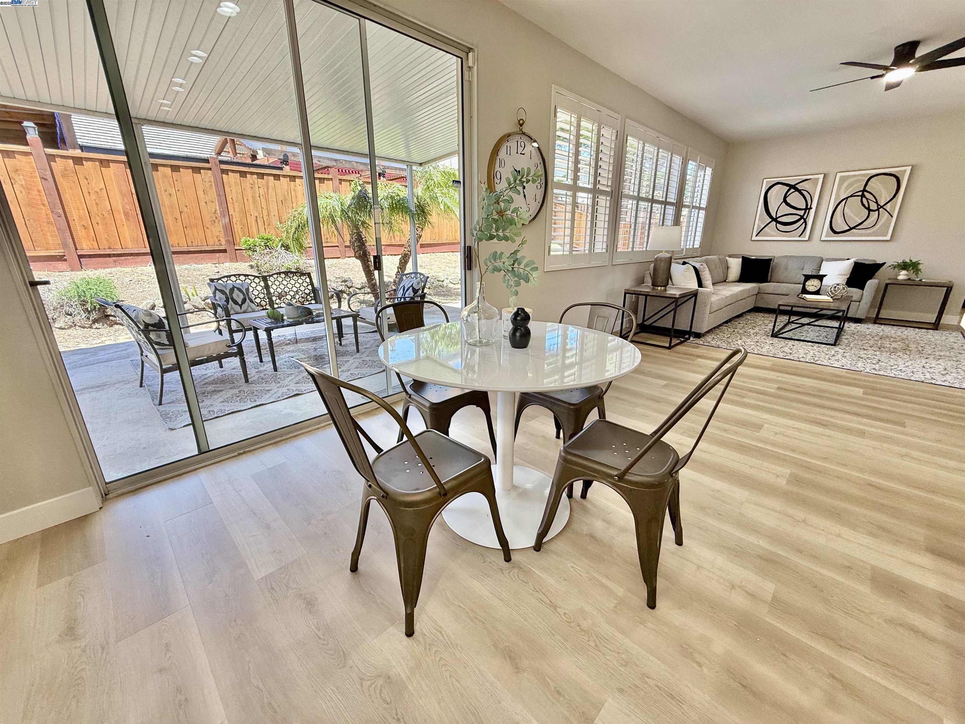 Detail Gallery Image 20 of 55 For 825 Hollowbrook Dr, Brentwood,  CA 94513 - 4 Beds | 3 Baths