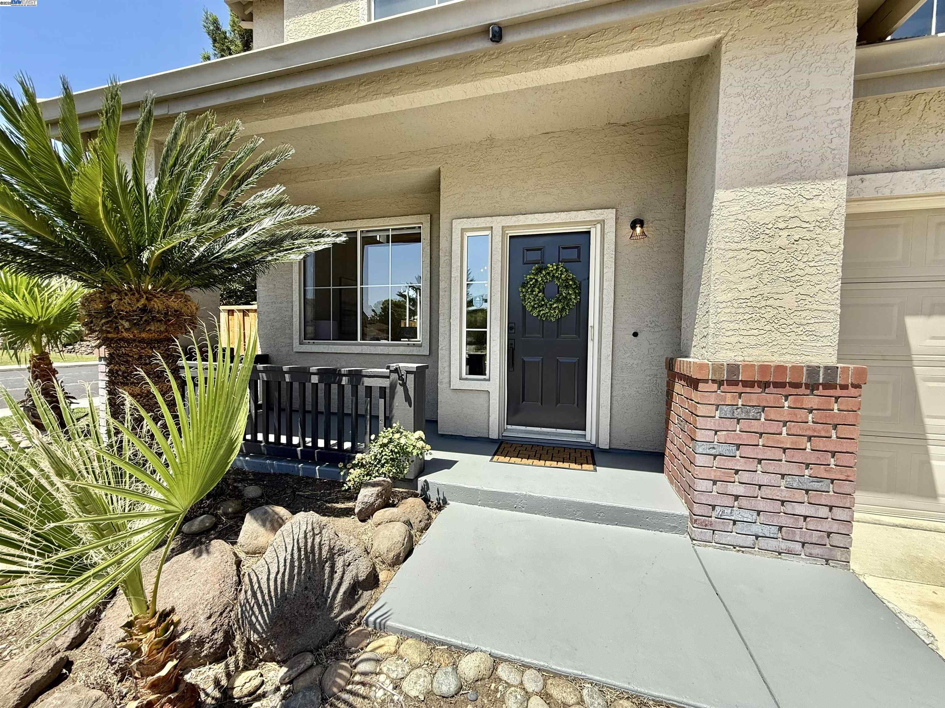 Detail Gallery Image 3 of 55 For 825 Hollowbrook Dr, Brentwood,  CA 94513 - 4 Beds | 3 Baths