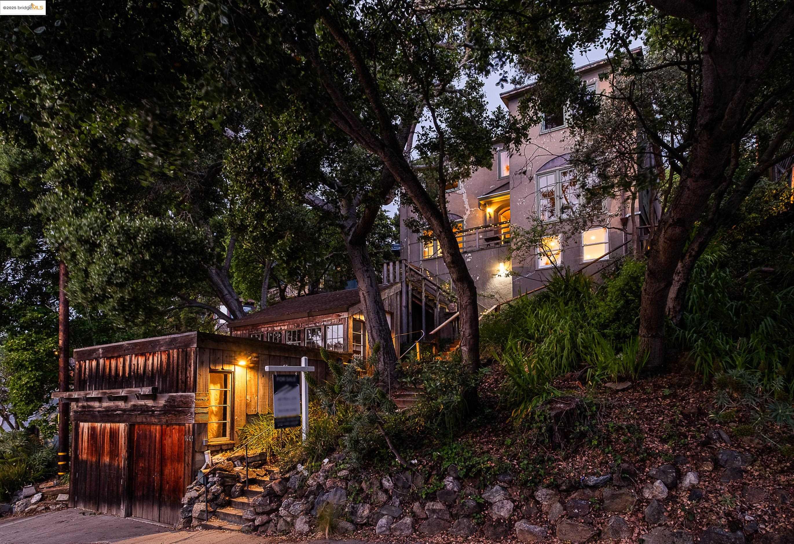 Detail Gallery Image 1 of 53 For 1001 Cragmont Ave, Berkeley,  CA 94708 - 4 Beds | 1 Baths