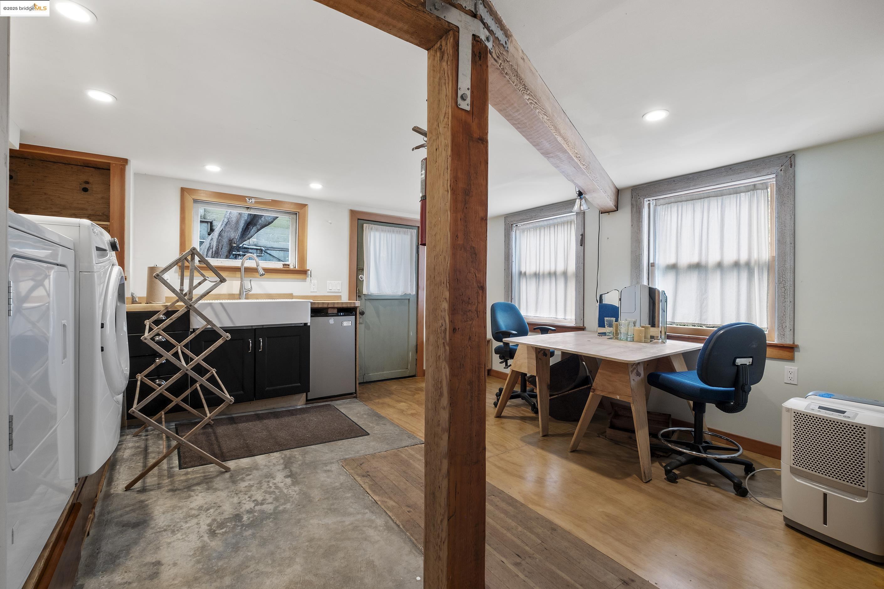 Detail Gallery Image 21 of 53 For 1001 Cragmont Ave, Berkeley,  CA 94708 - 4 Beds | 1 Baths