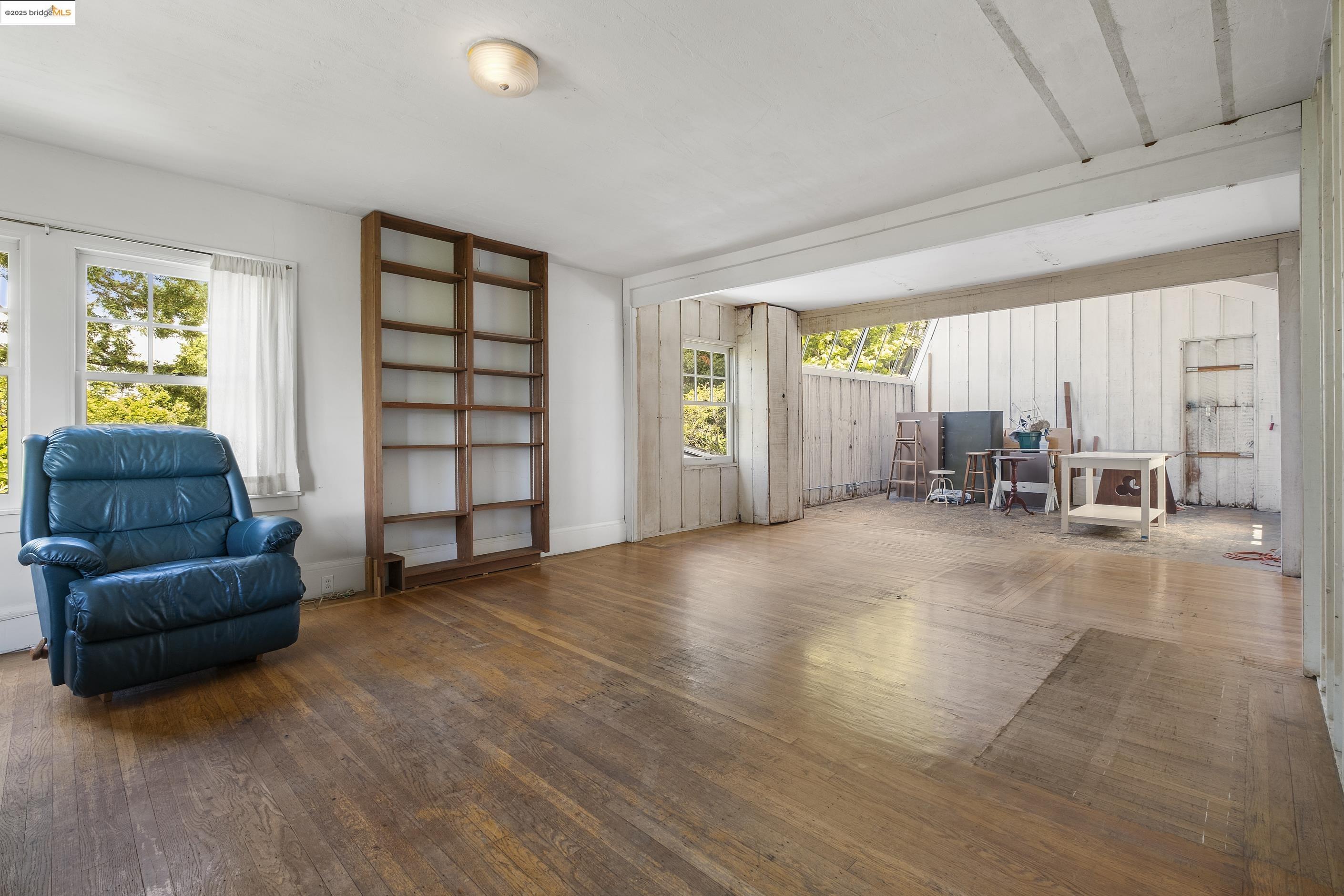 Detail Gallery Image 27 of 53 For 1001 Cragmont Ave, Berkeley,  CA 94708 - 4 Beds | 1 Baths