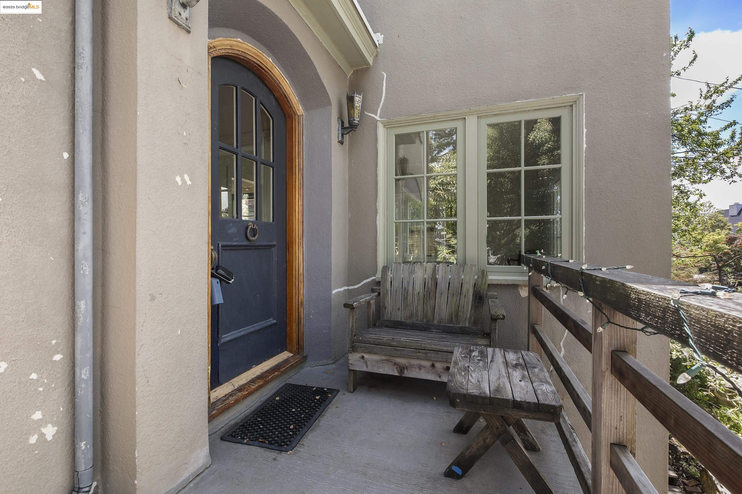 Detail Gallery Image 32 of 53 For 1001 Cragmont Ave, Berkeley,  CA 94708 - 4 Beds | 1 Baths