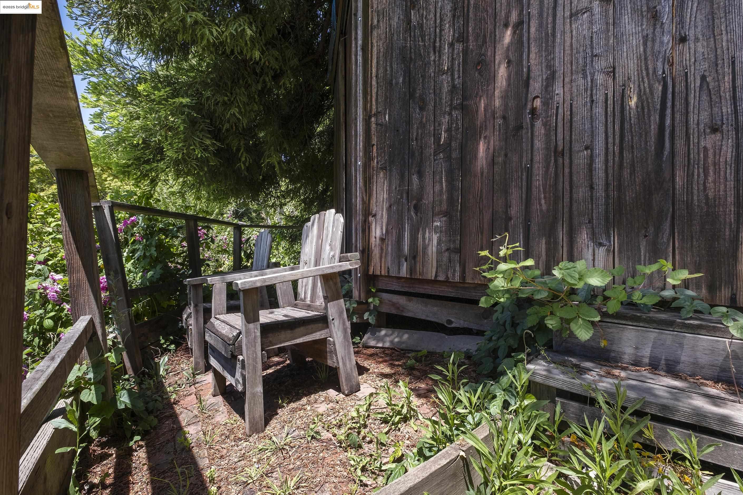 Detail Gallery Image 42 of 53 For 1001 Cragmont Ave, Berkeley,  CA 94708 - 4 Beds | 1 Baths