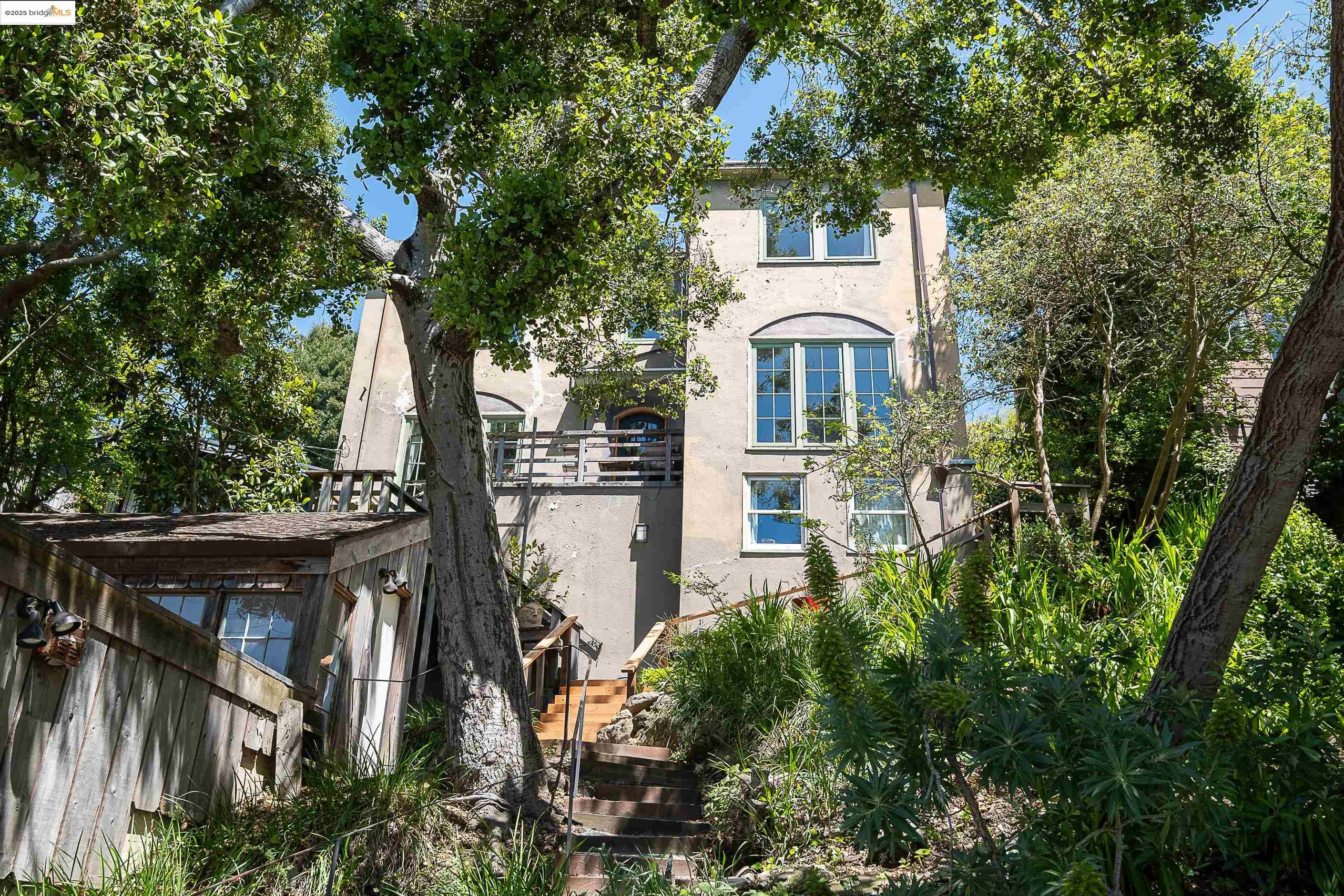 Detail Gallery Image 51 of 53 For 1001 Cragmont Ave, Berkeley,  CA 94708 - 4 Beds | 1 Baths