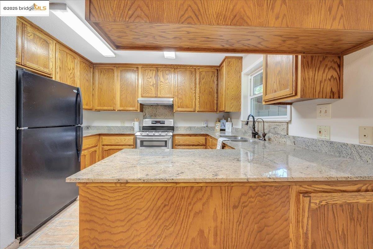 Detail Gallery Image 16 of 60 For 180 Stallion Way, Angels Camp,  CA 95222 - 3 Beds | 2 Baths