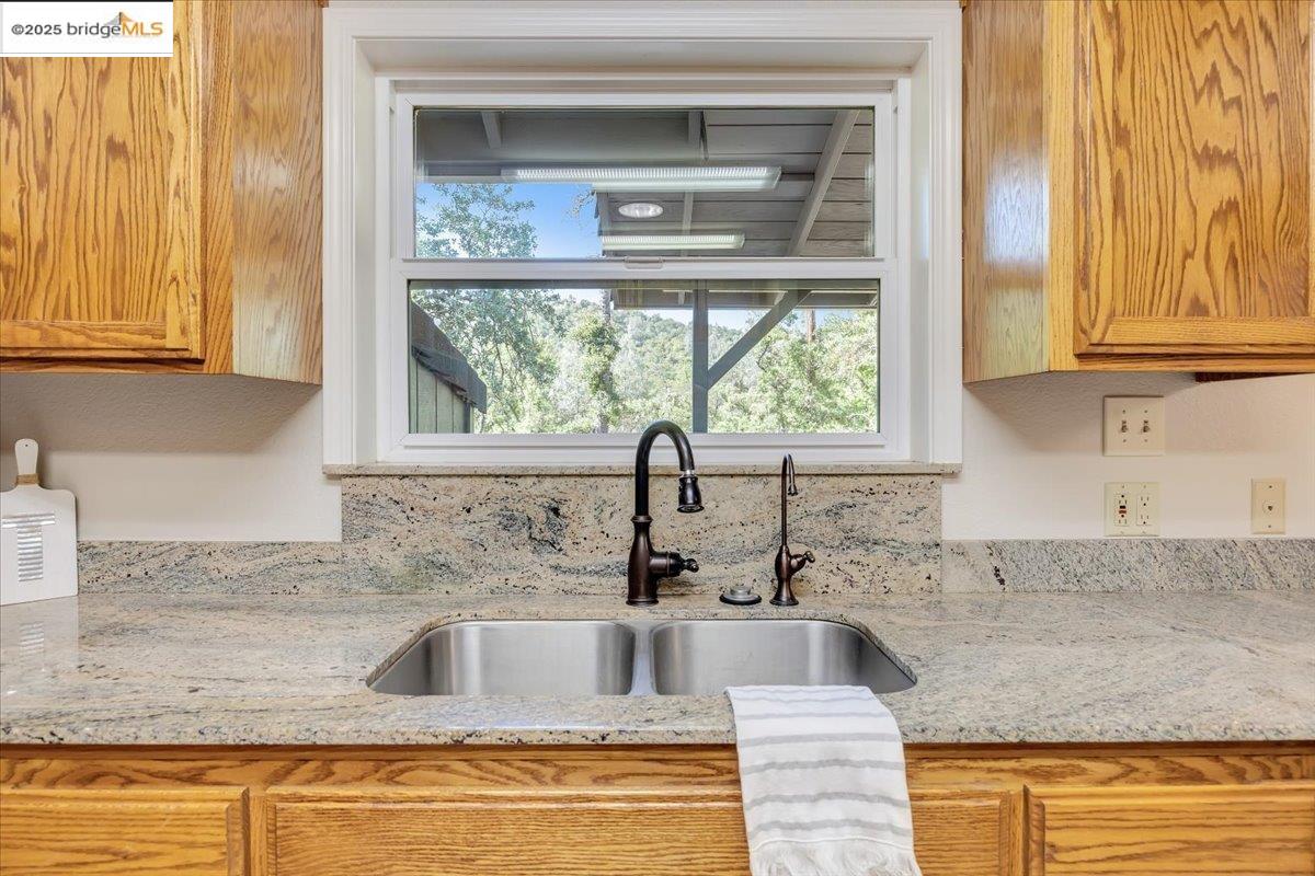 Detail Gallery Image 19 of 60 For 180 Stallion Way, Angels Camp,  CA 95222 - 3 Beds | 2 Baths