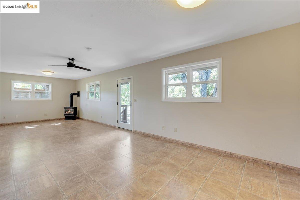 Detail Gallery Image 23 of 60 For 180 Stallion Way, Angels Camp,  CA 95222 - 3 Beds | 2 Baths