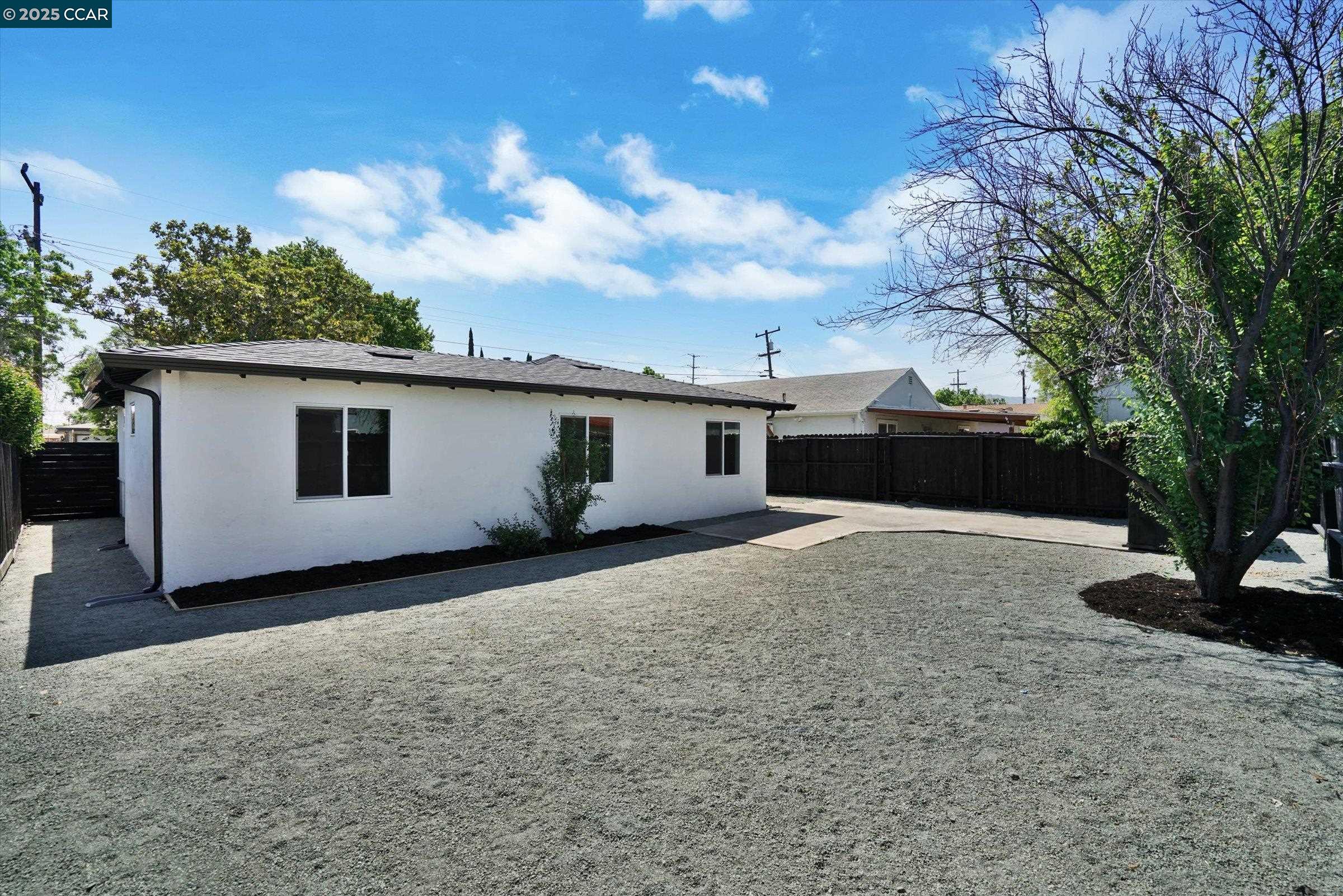 Detail Gallery Image 18 of 22 For 338 Warren Way, Pittsburg,  CA 94565 - 3 Beds | 2 Baths