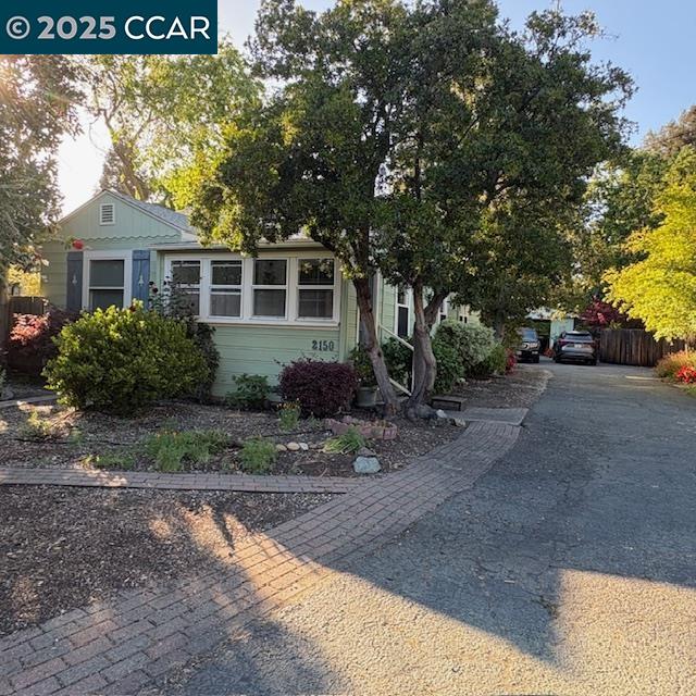 2150 Whyte Park Ave, Walnut Creek, California 94595, 3 Bedrooms Bedrooms, 8 Rooms Rooms,2 BathroomsBathrooms,Residential Lease,For Rent,2150 Whyte Park Ave,41096093