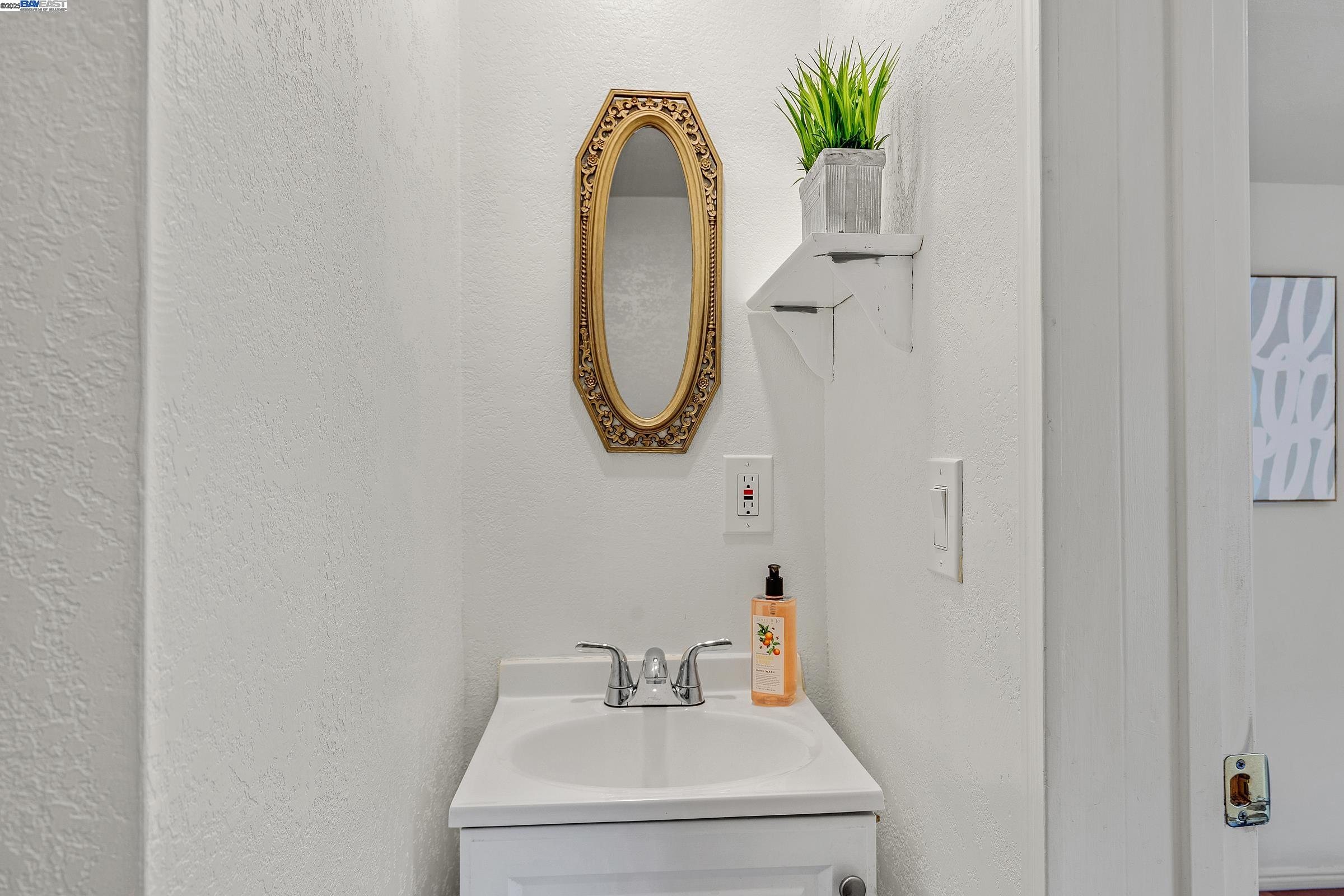 Detail Gallery Image 19 of 32 For 2715 Mosswood Dr, San Jose,  CA 95132 - 3 Beds | 2 Baths