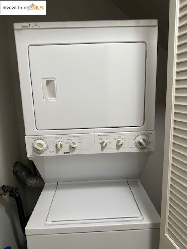 Detail Gallery Image 14 of 14 For 2830 21 Street #17,  San Pablo,  CA 94806-0000 - 2 Beds | 1/1 Baths