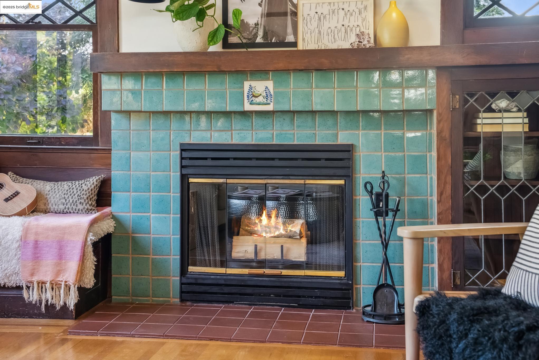Detail Gallery Image 11 of 60 For 438 66th St, Oakland,  CA 94609 - 6 Beds | 3 Baths