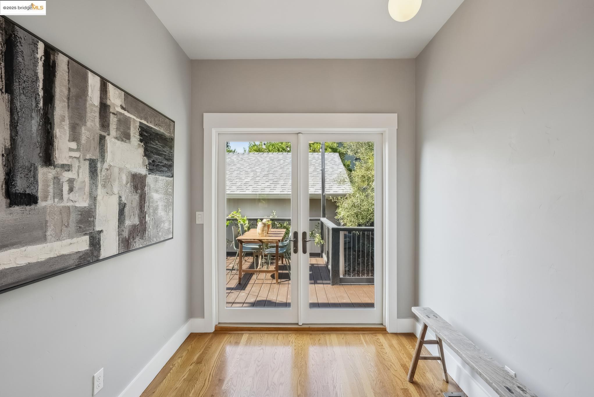 Detail Gallery Image 27 of 60 For 438 66th St, Oakland,  CA 94609 - 6 Beds | 3 Baths