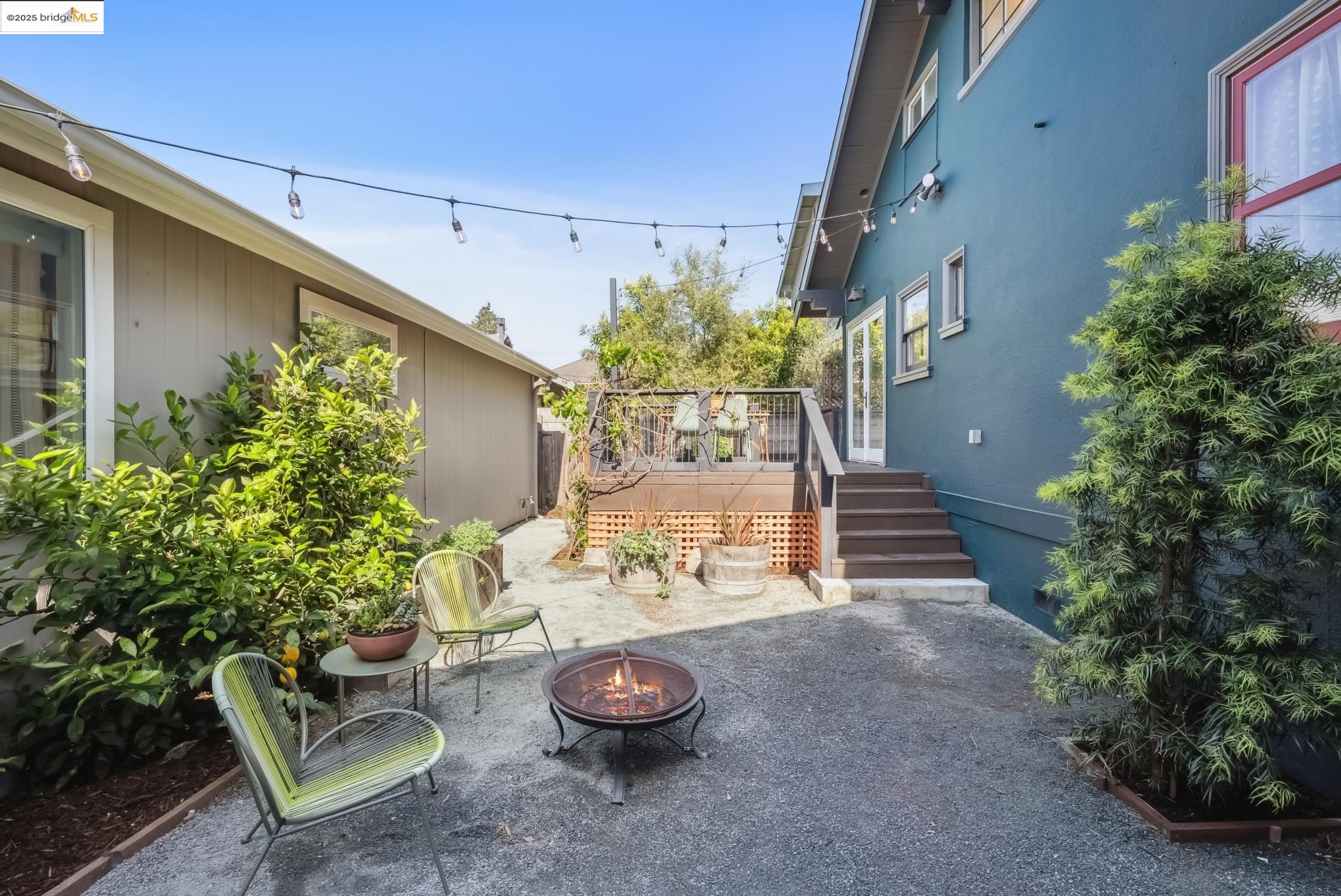 Detail Gallery Image 50 of 60 For 438 66th St, Oakland,  CA 94609 - 6 Beds | 3 Baths