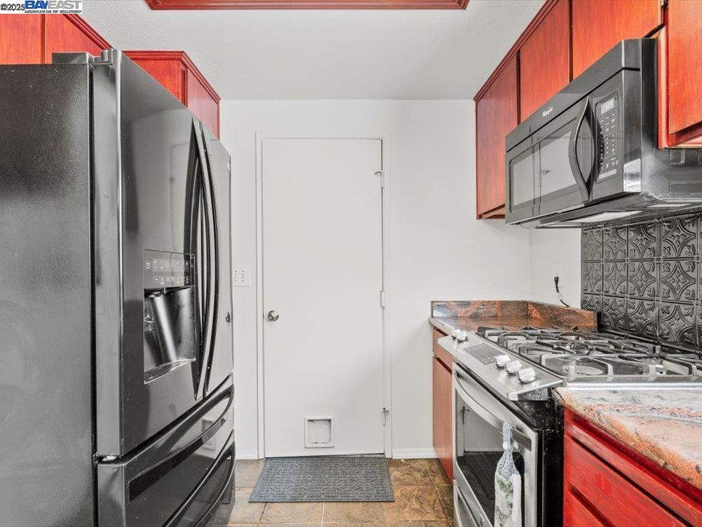 Detail Gallery Image 11 of 22 For 415 Amber Court, Tracy,  CA 95376 - 3 Beds | 2 Baths