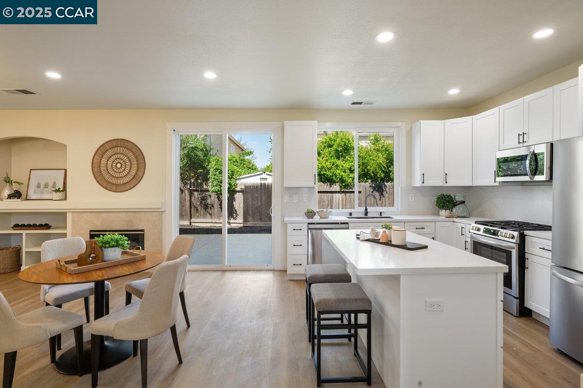 Detail Gallery Image 19 of 46 For 4107 Wheat Ct, Tracy,  CA 95377 - 5 Beds | 3 Baths