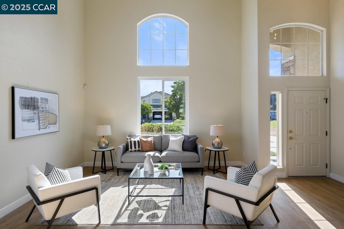 Detail Gallery Image 3 of 46 For 4107 Wheat Ct, Tracy,  CA 95377 - 5 Beds | 3 Baths