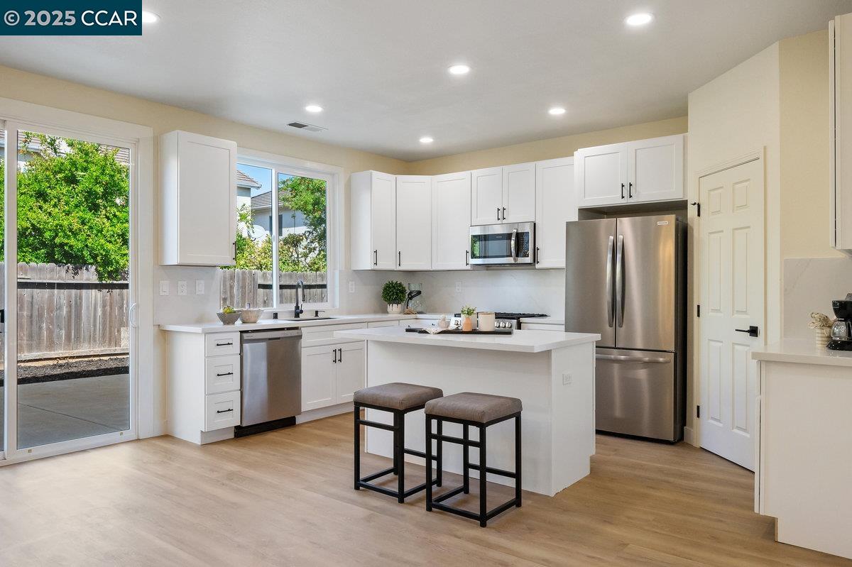 Detail Gallery Image 21 of 46 For 4107 Wheat Ct, Tracy,  CA 95377 - 5 Beds | 3 Baths