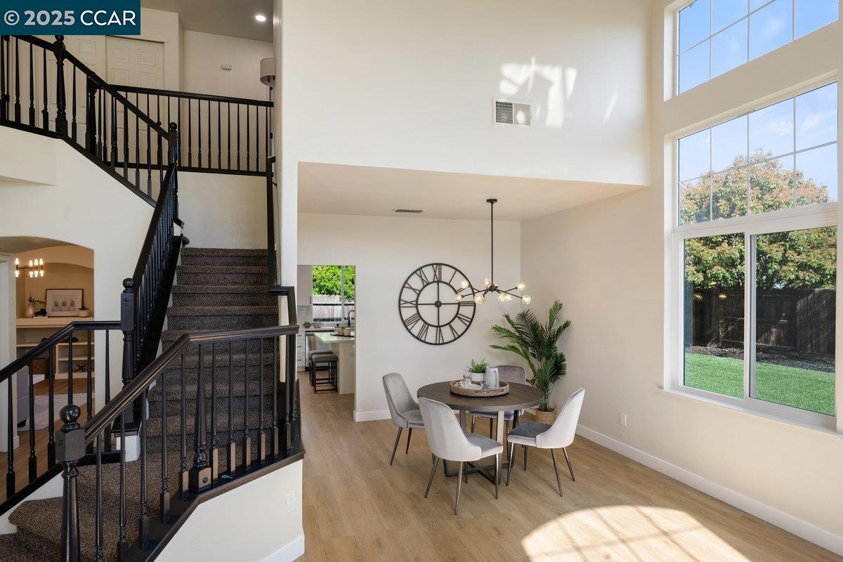 Detail Gallery Image 6 of 46 For 4107 Wheat Ct, Tracy,  CA 95377 - 5 Beds | 3 Baths