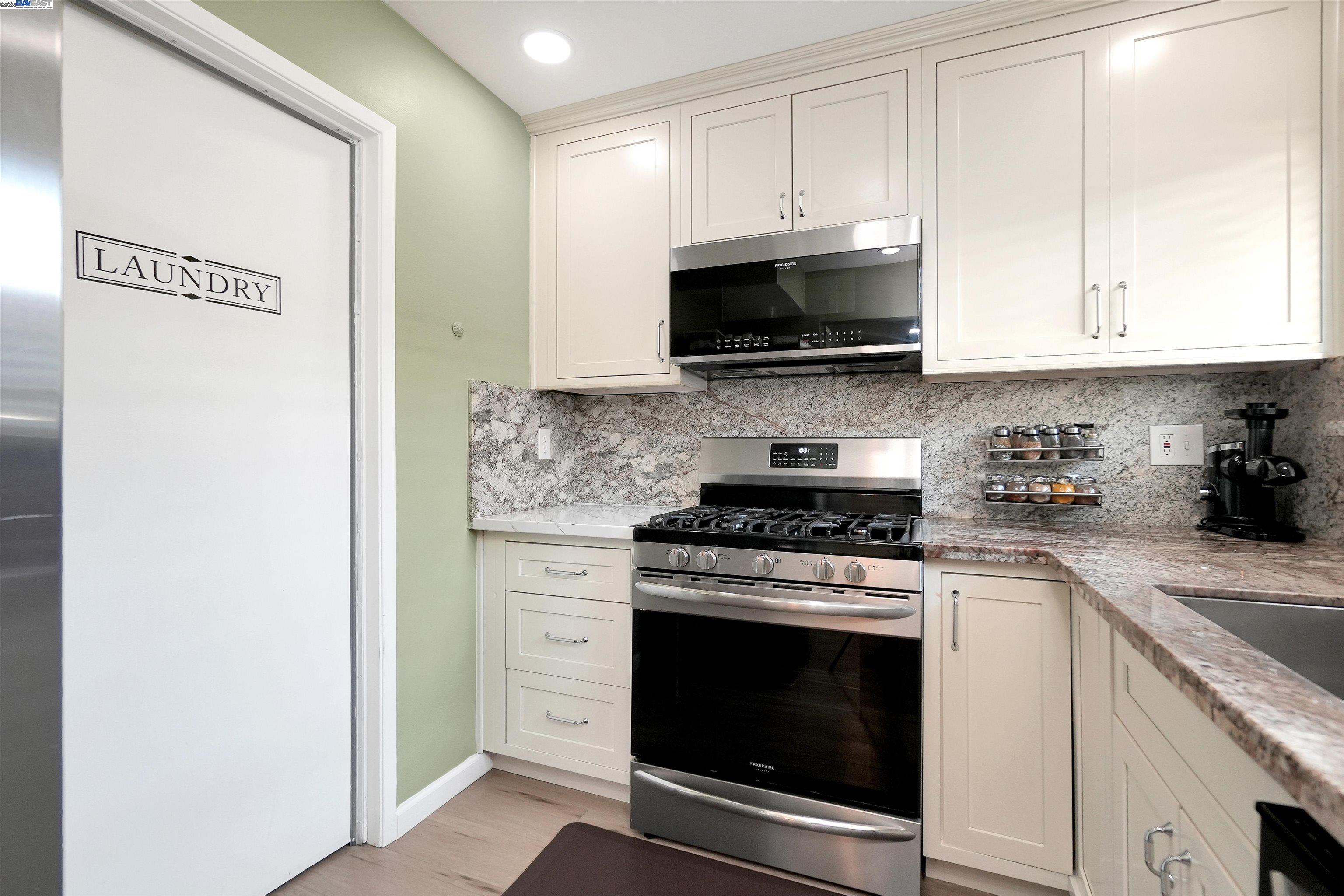 Photo #6: 41096109 Listing: Photo #6