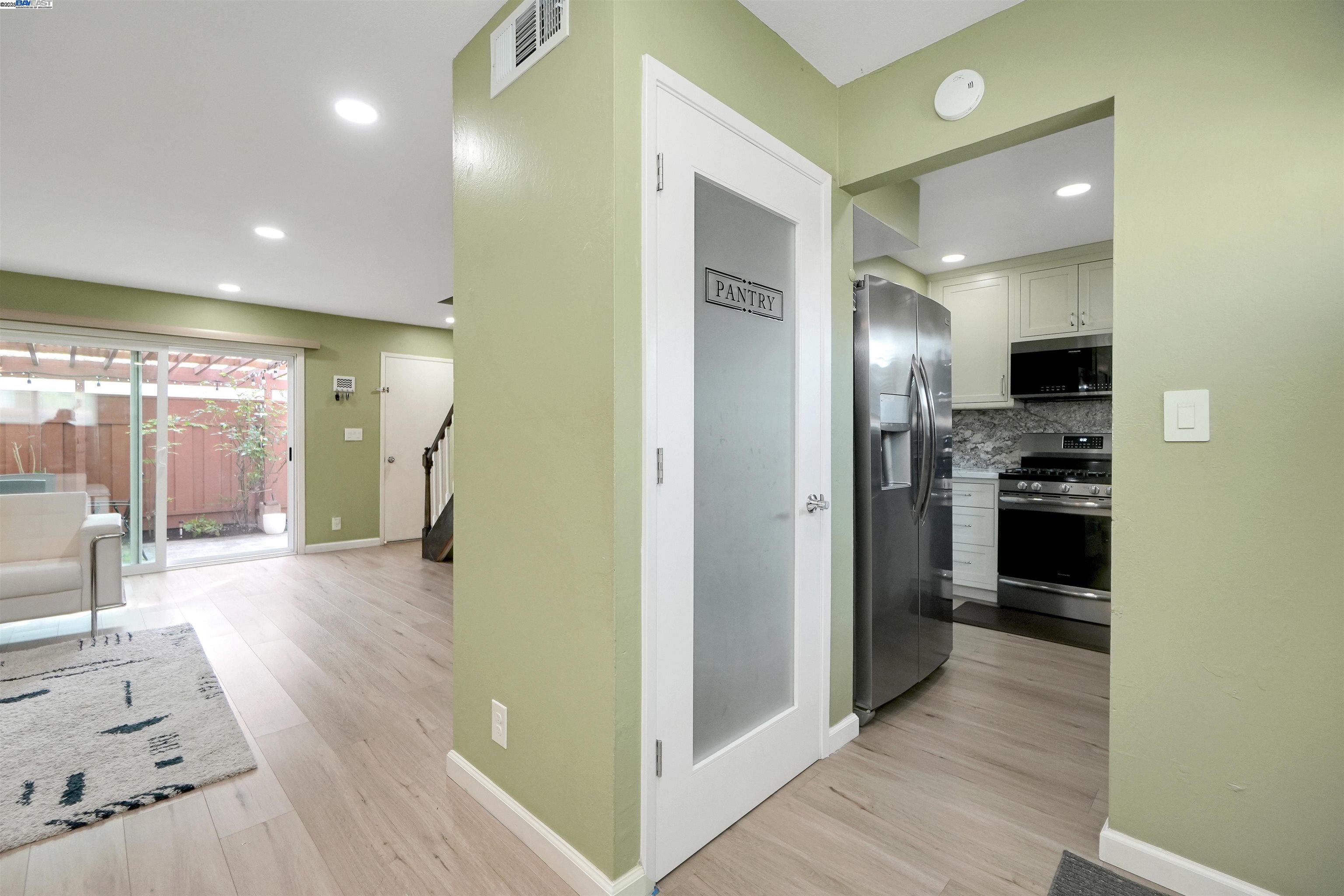 Photo #8: 41096109 Listing: Photo #8