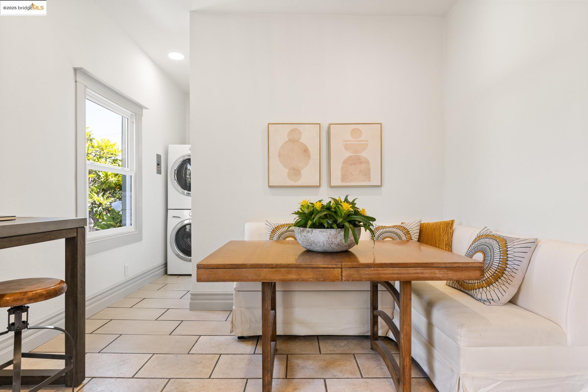 Detail Gallery Image 24 of 59 For 1011 Bancroft Way, Berkeley,  CA 94710 - 3 Beds | 2 Baths