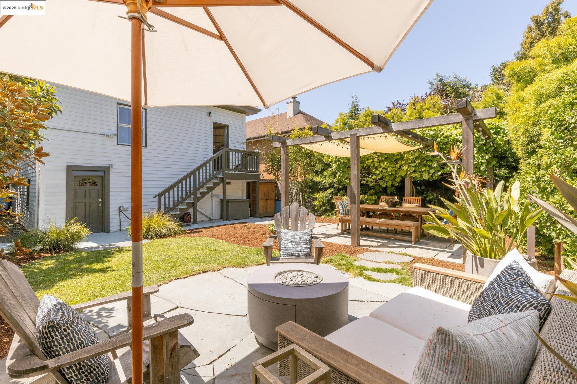 Detail Gallery Image 34 of 59 For 1011 Bancroft Way, Berkeley,  CA 94710 - 3 Beds | 2 Baths