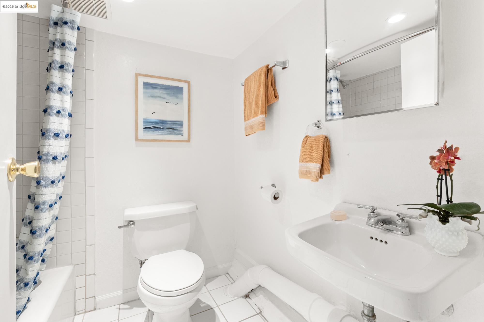 Detail Gallery Image 46 of 59 For 1011 Bancroft Way, Berkeley,  CA 94710 - 3 Beds | 2 Baths