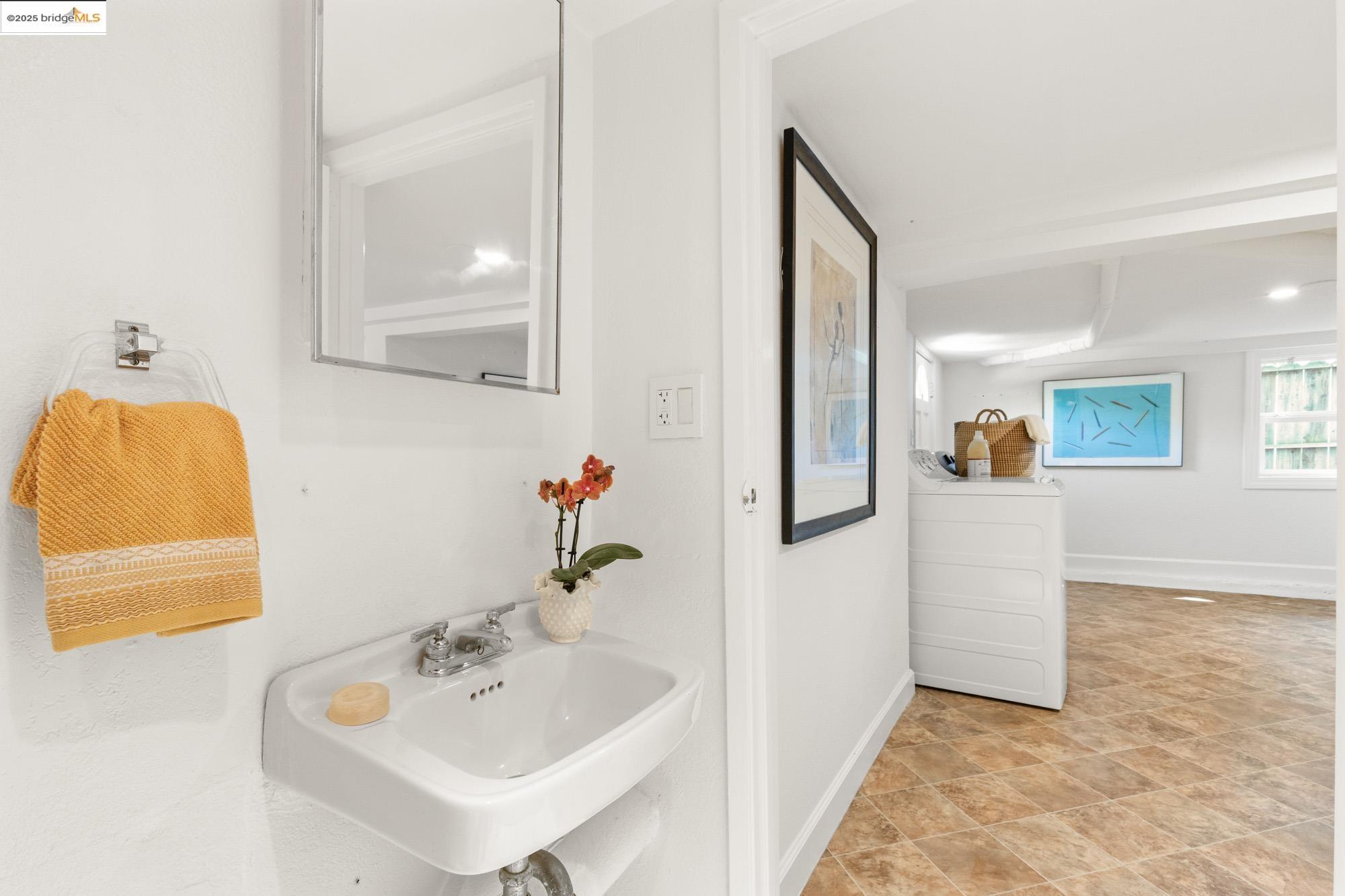 Detail Gallery Image 47 of 59 For 1011 Bancroft Way, Berkeley,  CA 94710 - 3 Beds | 2 Baths