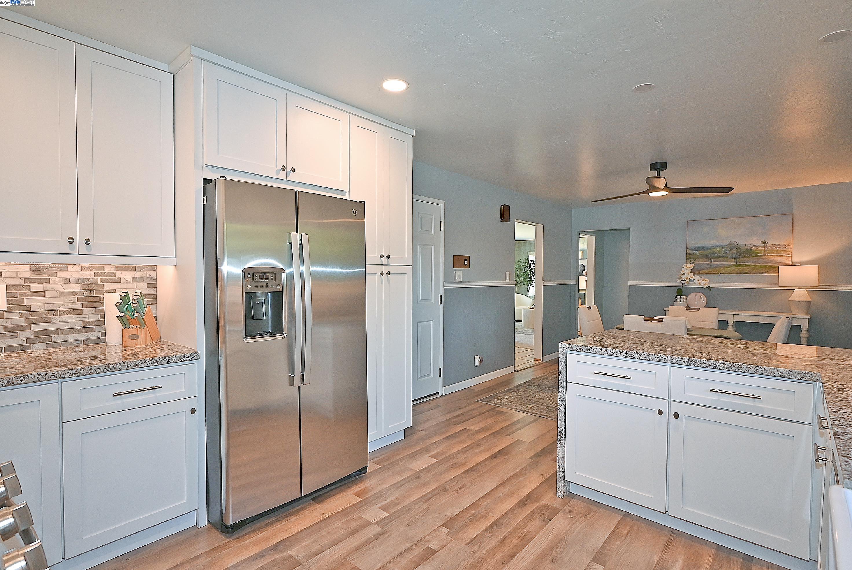 Detail Gallery Image 16 of 26 For 21287 Kahlert, Castro Valley,  CA 94546 - 3 Beds | 2 Baths