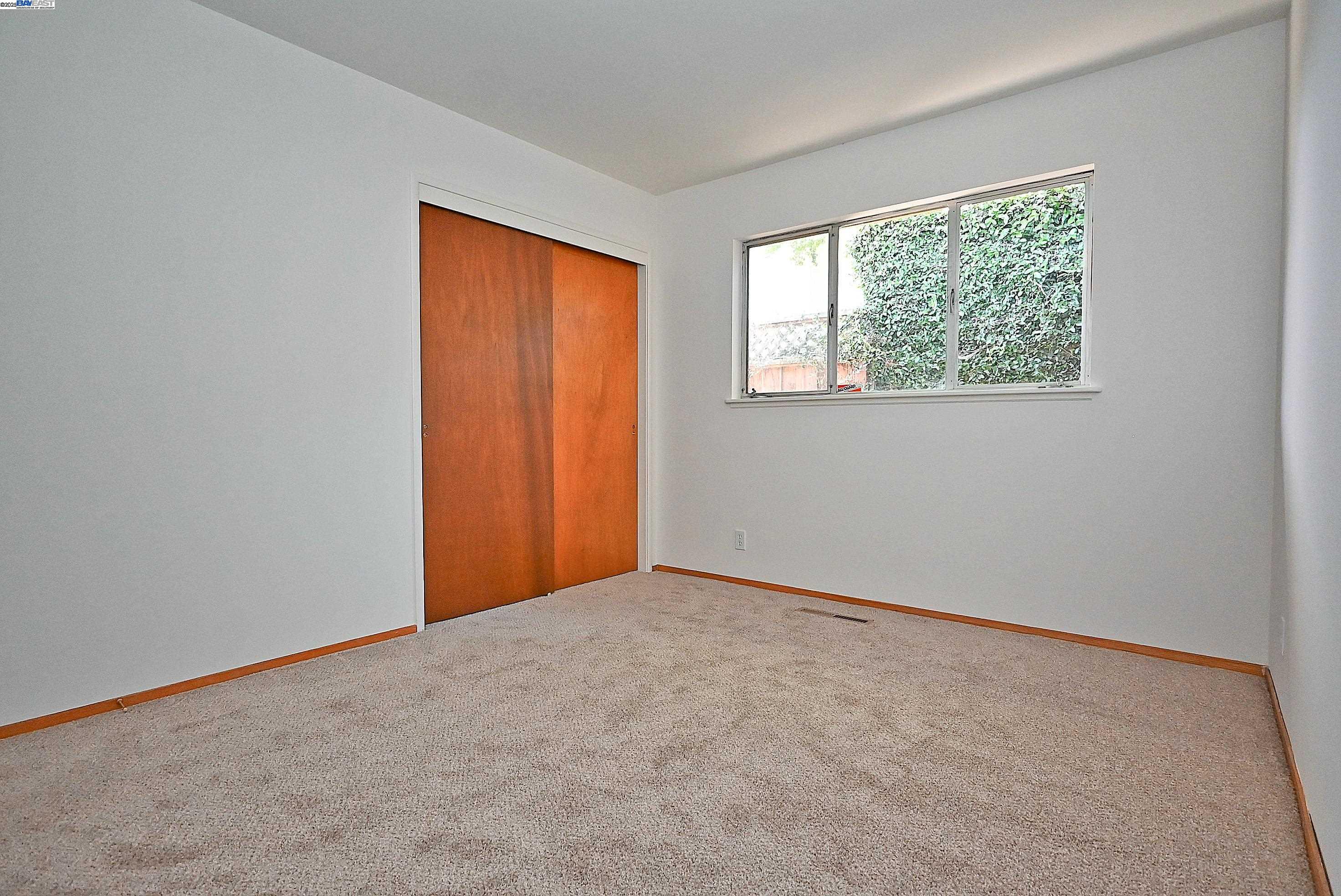 Detail Gallery Image 22 of 26 For 21287 Kahlert, Castro Valley,  CA 94546 - 3 Beds | 2 Baths
